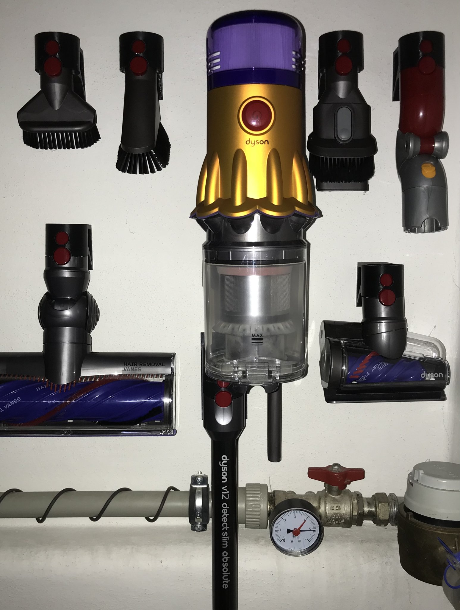 Tiêu đề Ống làm sạch gắn tường Dyson v12 Tóm tắt Giá treo t