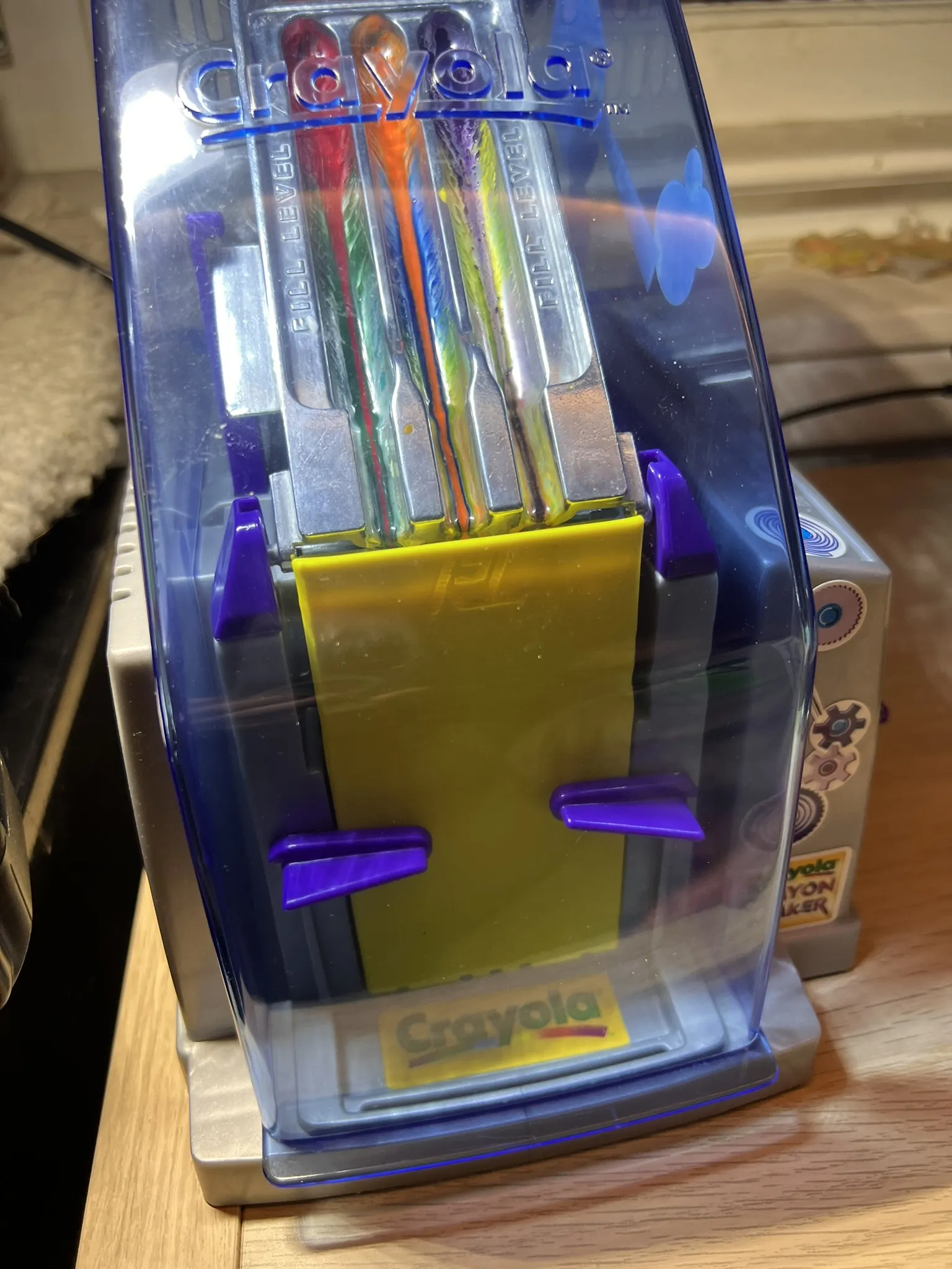 Khuôn Sáp Màu Cho Máy Làm Sáp Màu Crayola 2001