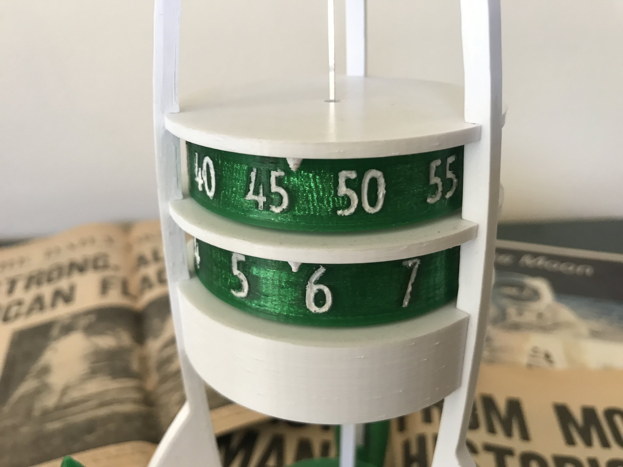 Tiêu đề Đồng hồ tên lửa Tóm tắt Một chiếc đồng hồ hì