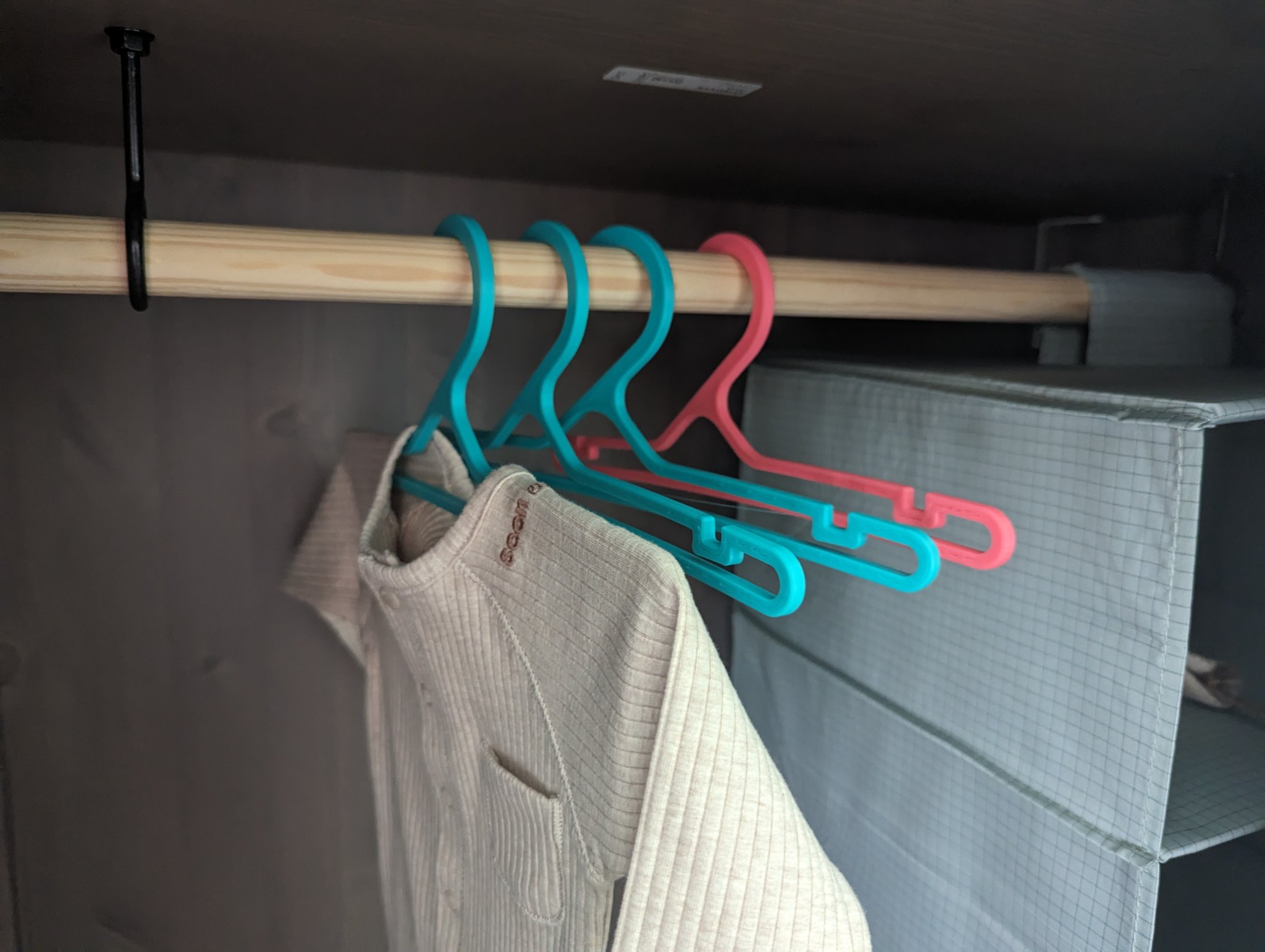 Tiêu đề Móc treo quần áo trẻ em rộng 26cm Tóm tắt In những c