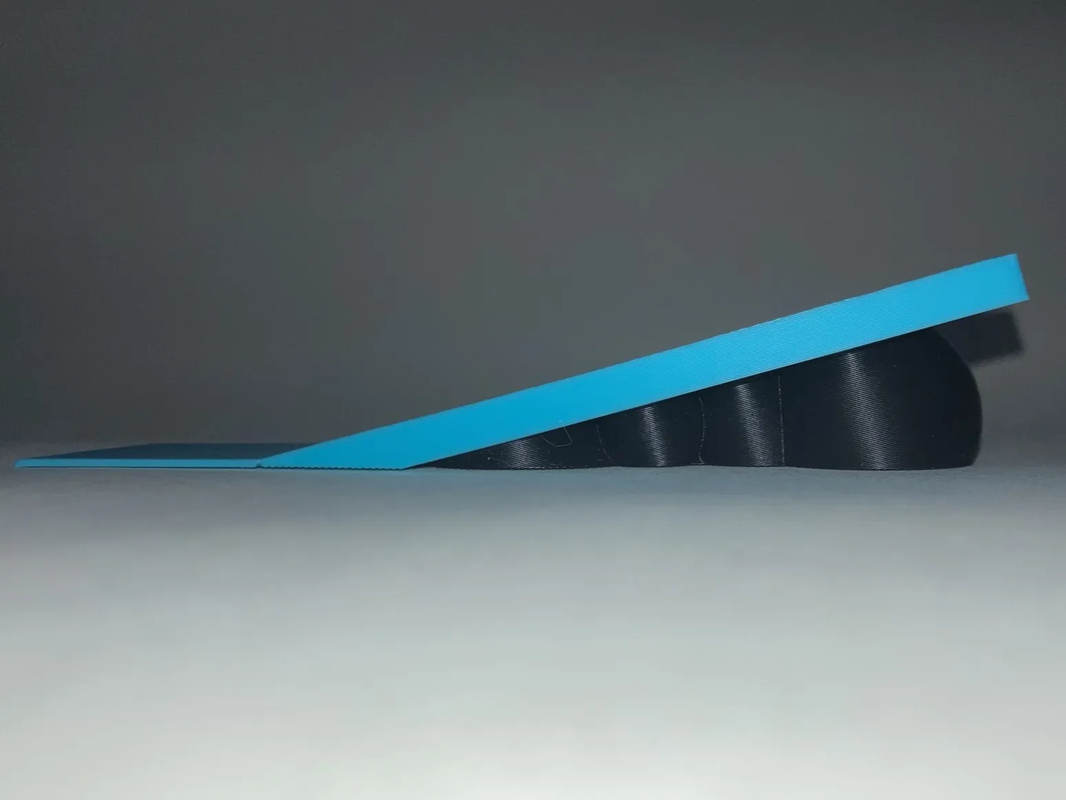 Tiêu đề Chặn cửa Tóm tắt BUBBLE Một tấm chặn cửa nhanh