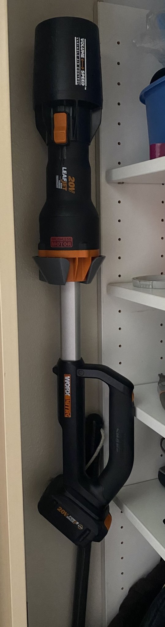 Tiêu đề Giá treo tường máy thổi lá Worx Nitro Leafjet Tóm tắt