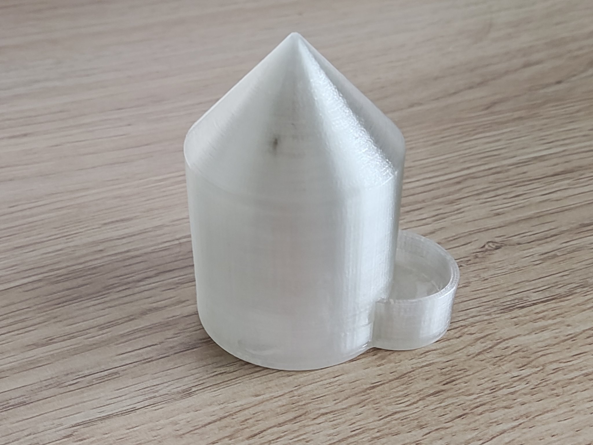 Petite Hydration Tower for Tiny Tails