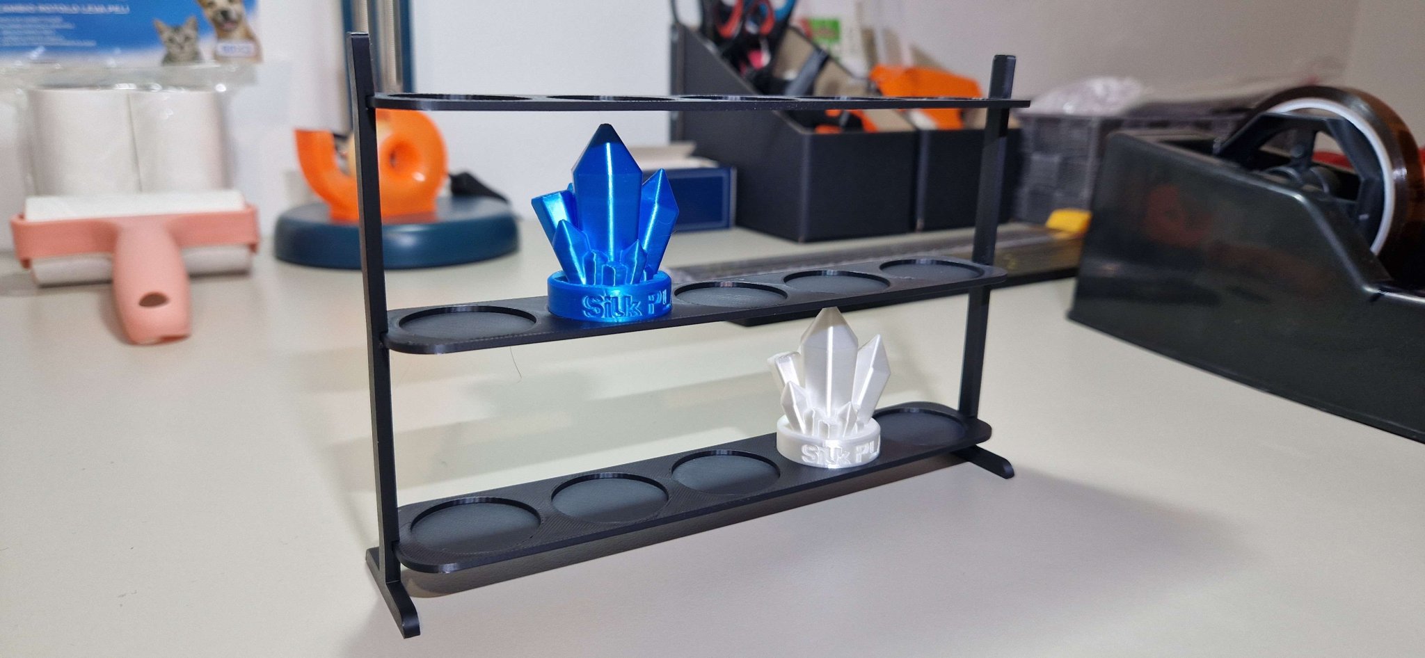 Tiêu đề Kệ mẫu pha lê dây tóc Tóm tắt Đây là một chiếc k