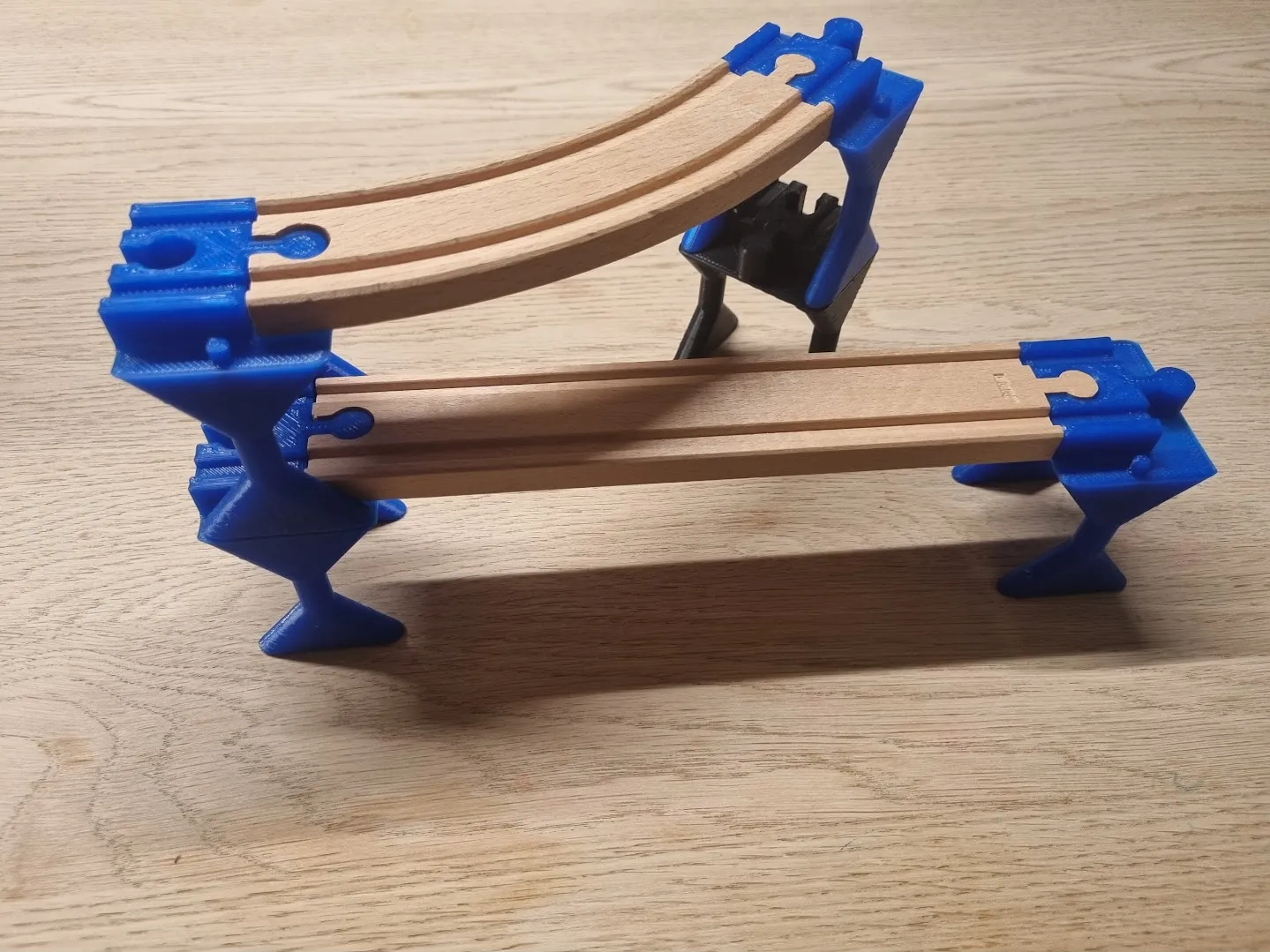 Tiêu đề Tháp xếp chồng cho tàu Brio Tóm tắt Tháp có thể xế