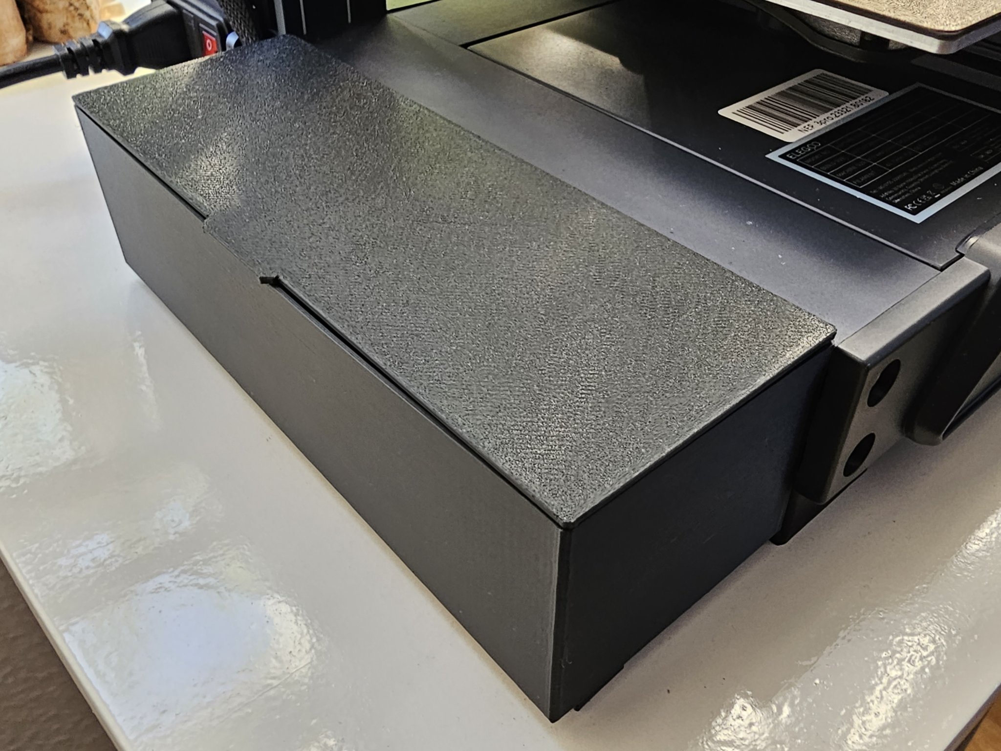 Tiêu đề Elegoo Neptune 3 Pro Store Container Left Side Tóm tắt Contain