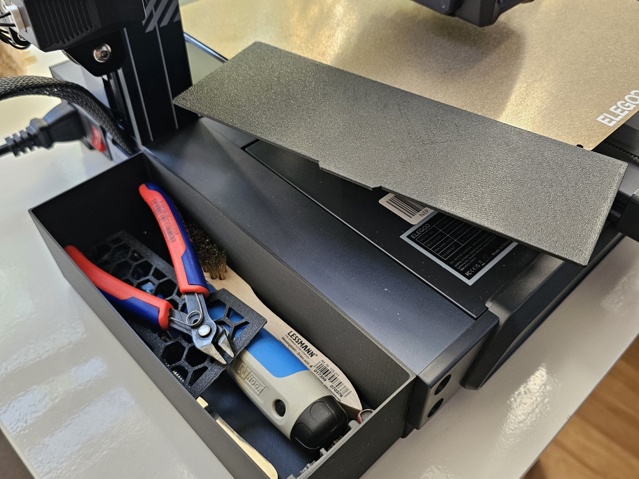 Tiêu đề Elegoo Neptune 3 Pro Store Container Left Side Tóm tắt Contain