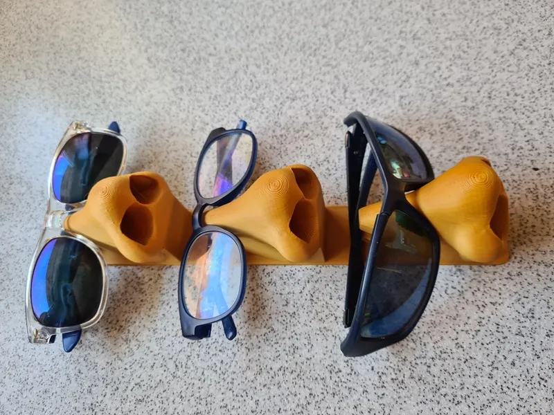 Tiêu đề Giá đỡ kính mũi x3 Tóm tắt Treo 3 chiếc ly lên tườ