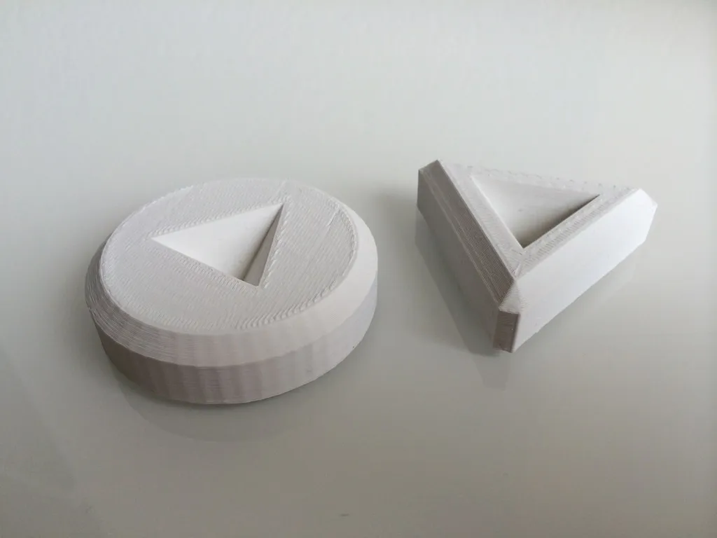 Tiêu đề Giá đỡ xúc xắckhối cho Cube Gears của Emmet Tóm tắt