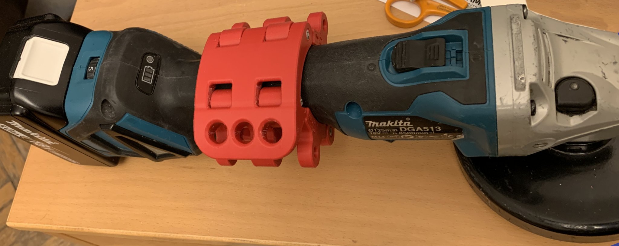 Chân Đế Máy Mài Makita DGA513 Để Bàn