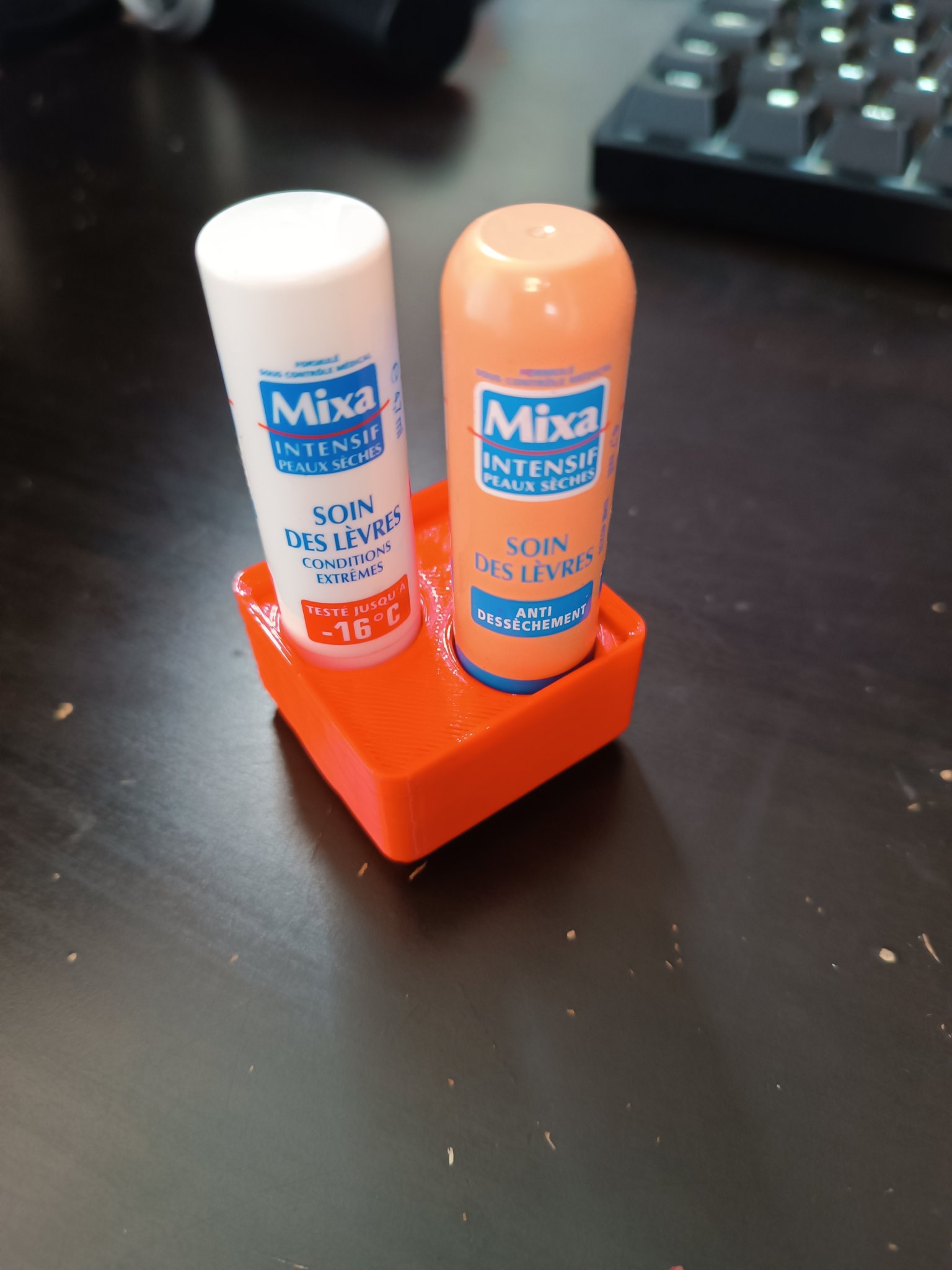 Tiêu đề Hộp đựng son dưỡng môi Gridfinity Tóm tắt Một hộp