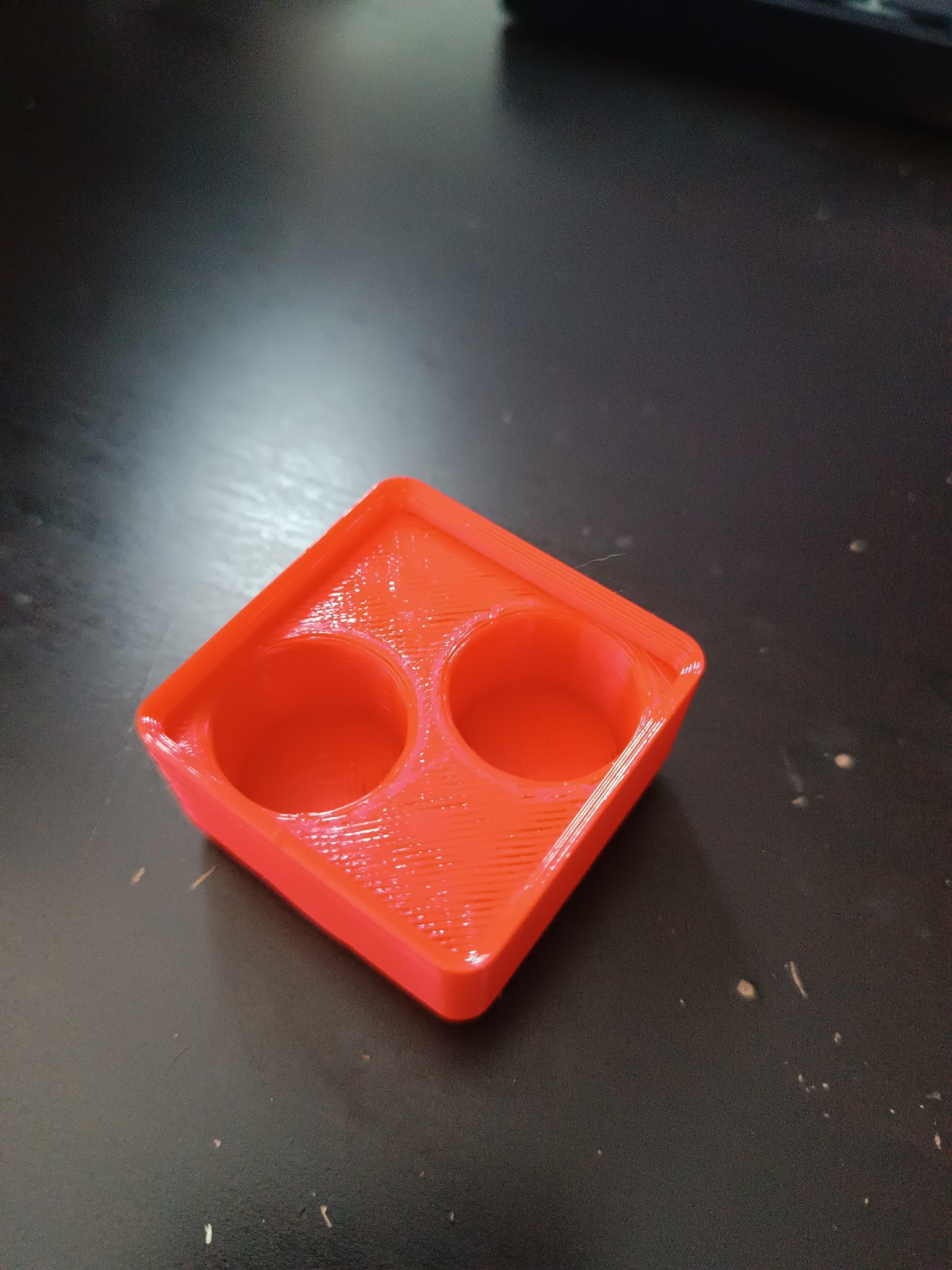 Tiêu đề Hộp đựng son dưỡng môi Gridfinity Tóm tắt Một hộp