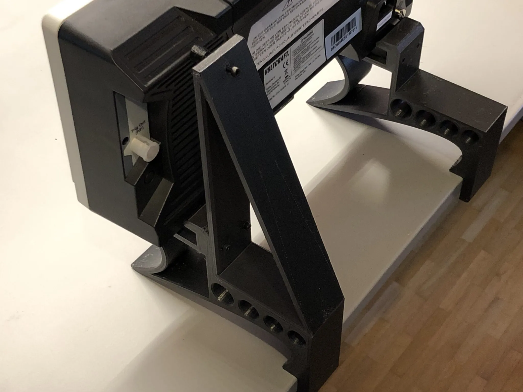 Giá đỡ máy hiện sóng cho «OWON XDS3000» hoặc «Voltcraft DSO-6000»