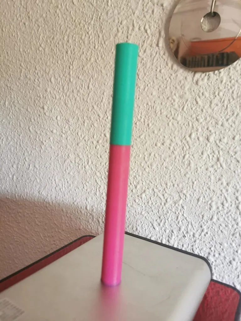 Tiêu đề Hộp đựng cọ kẻ mắt Tóm tắt Hộp đựng cọ kẻ