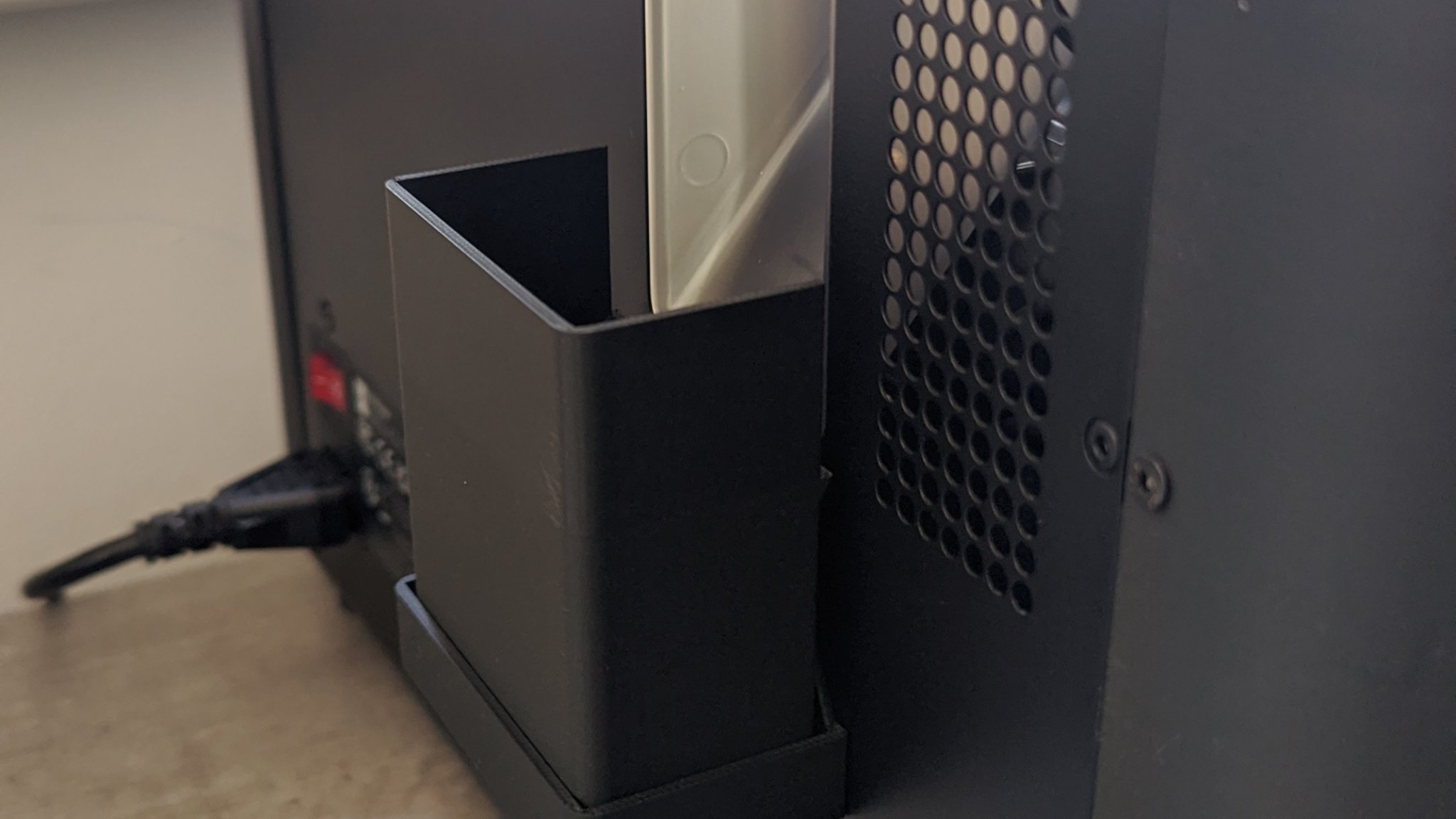 Tiêu đề Bambu Lab Poop Chute Bucket V2 Tóm tắt Xô Máng Poop là mộ