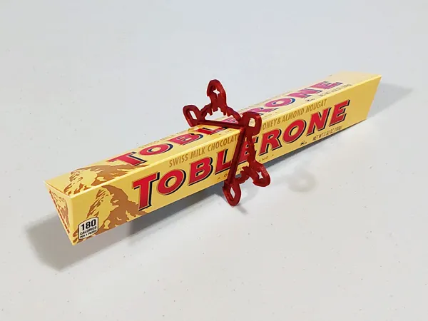 Tiêu đề Trang trí bông tuyết Giáng sinh cho quán bar Toblerone Tóm t