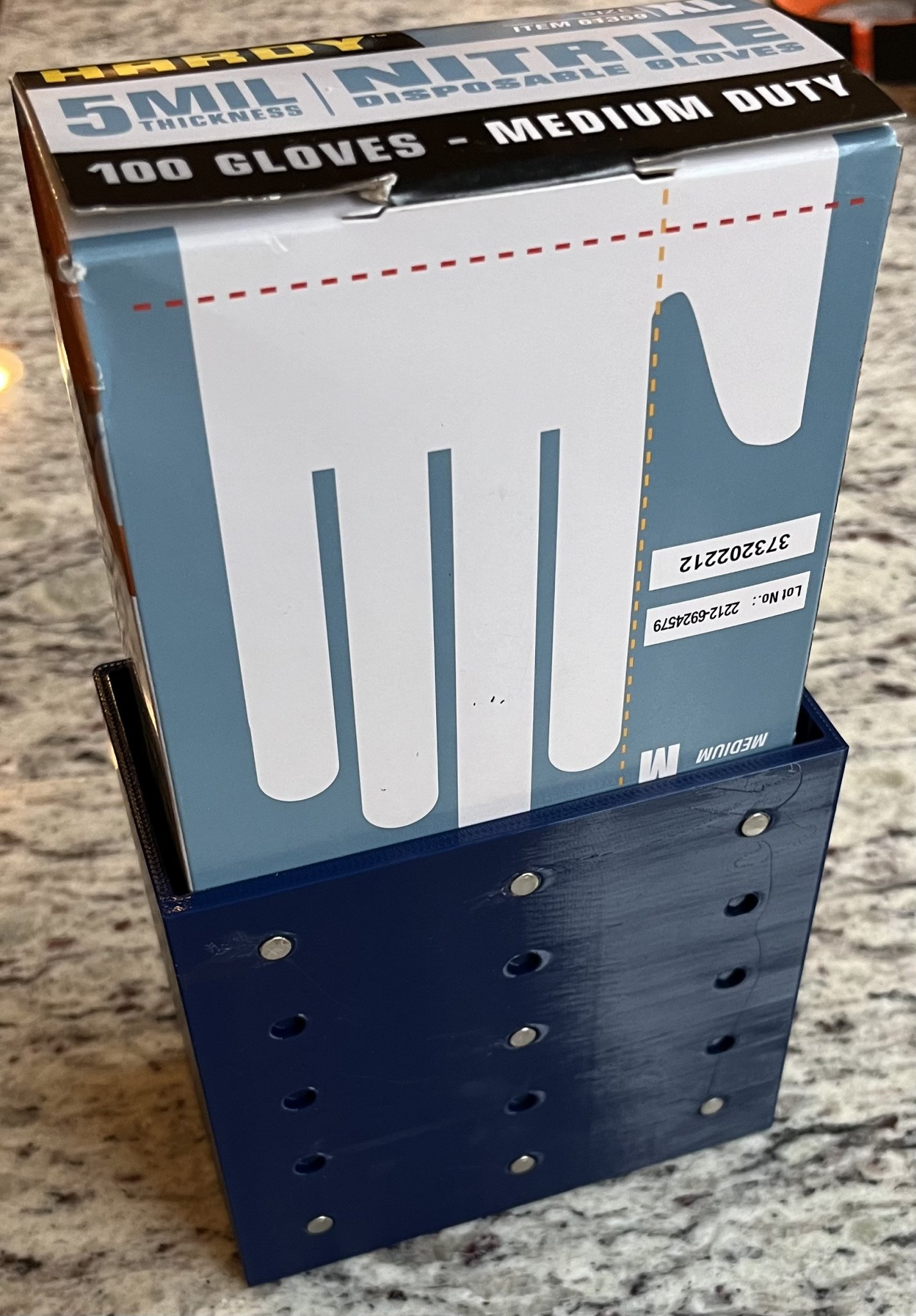 Tiêu đề Người giữ găng tay vận chuyển hàng hóa tại cảng có