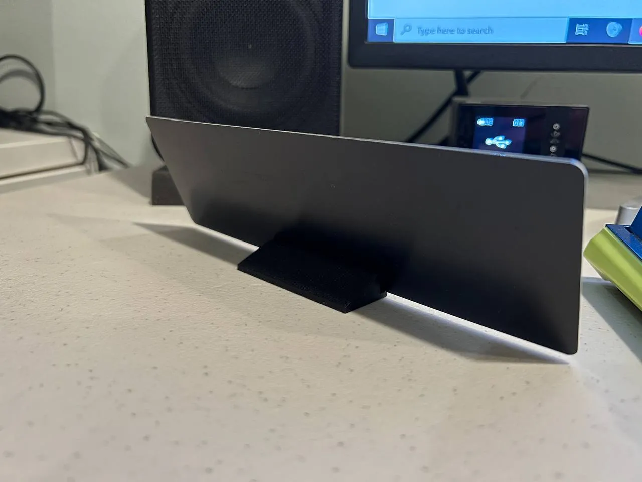 Kệ Đựng Thẻ Tên