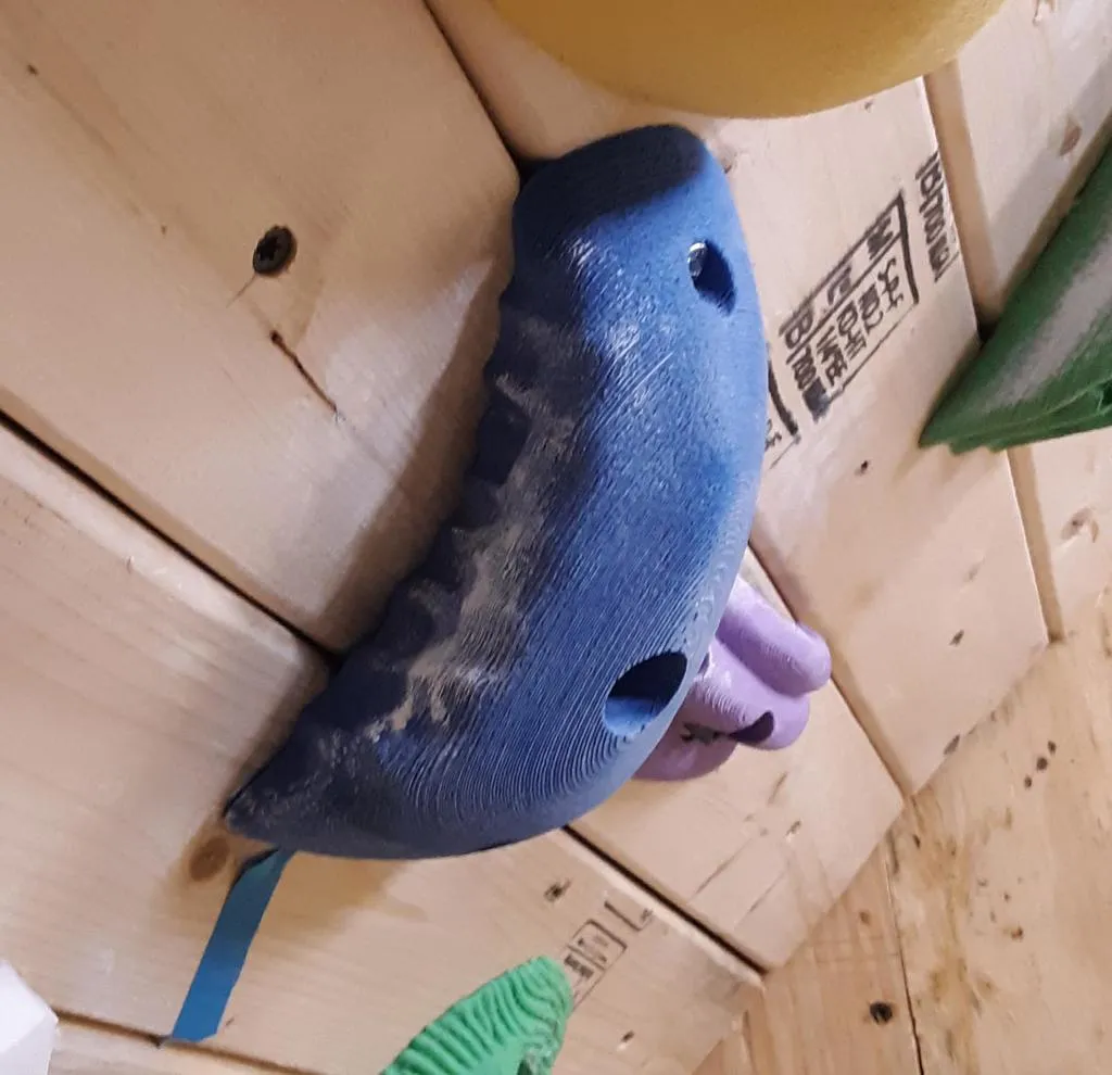 Tiêu đề Blue Forged Jug Pinch Climbing Hold Tóm tắt Một chiếc bìn