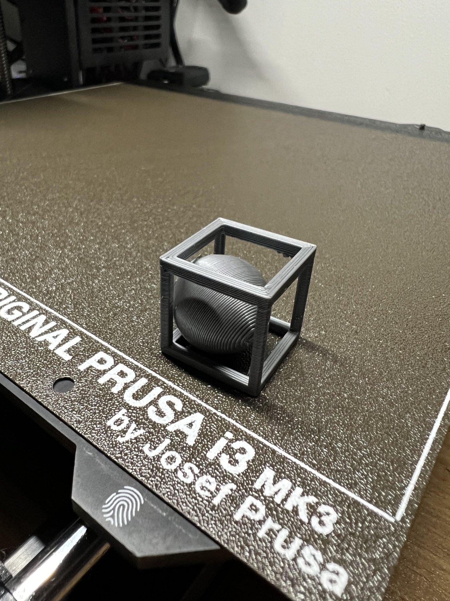 Tiêu đề Quả cầu có hình dạng bất khả thi Tóm tắt Một hì