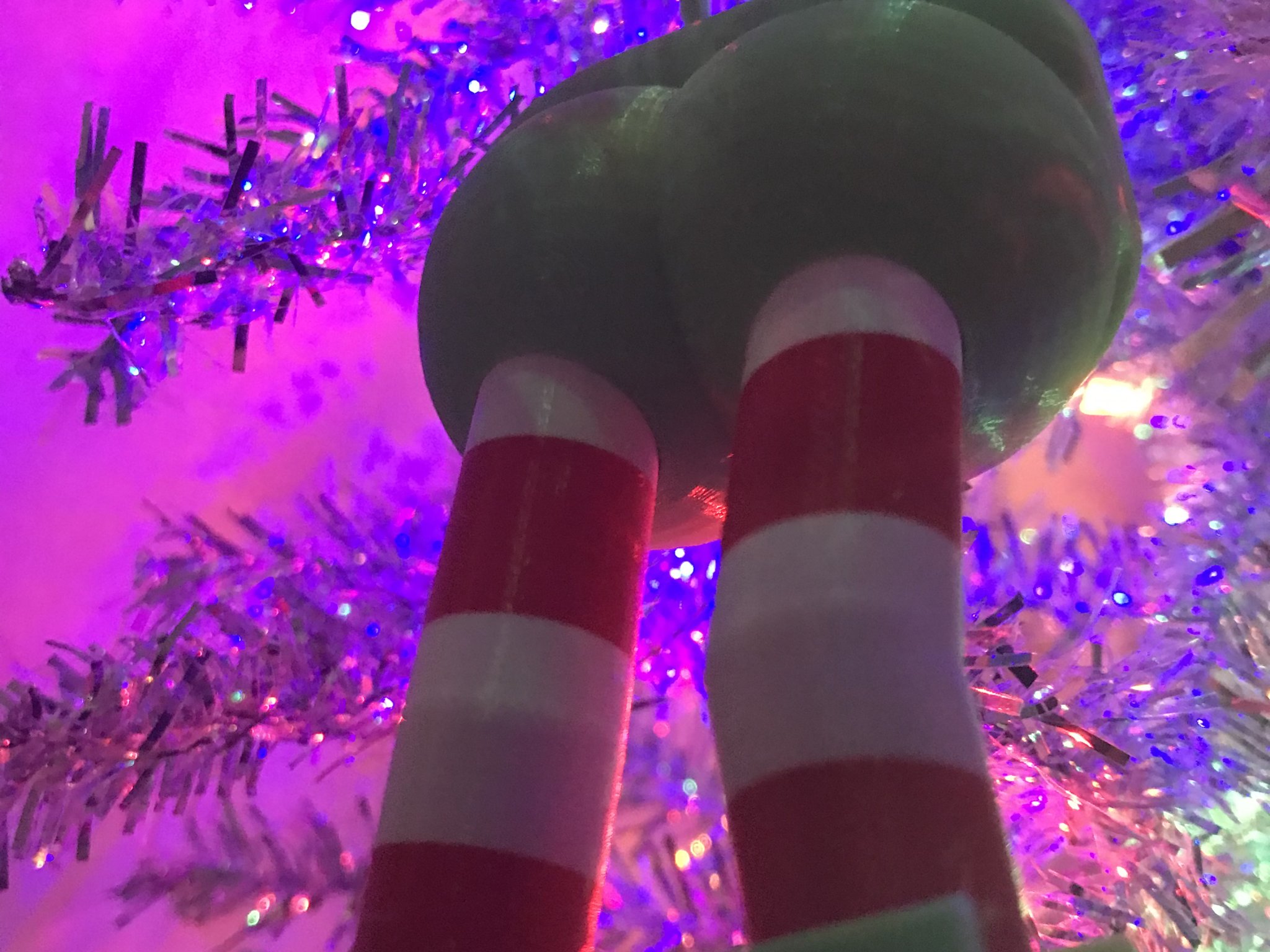 Tiêu đề Đồ trang trí Giáng sinh Elf Tóm tắt Đồ trang trí yêu