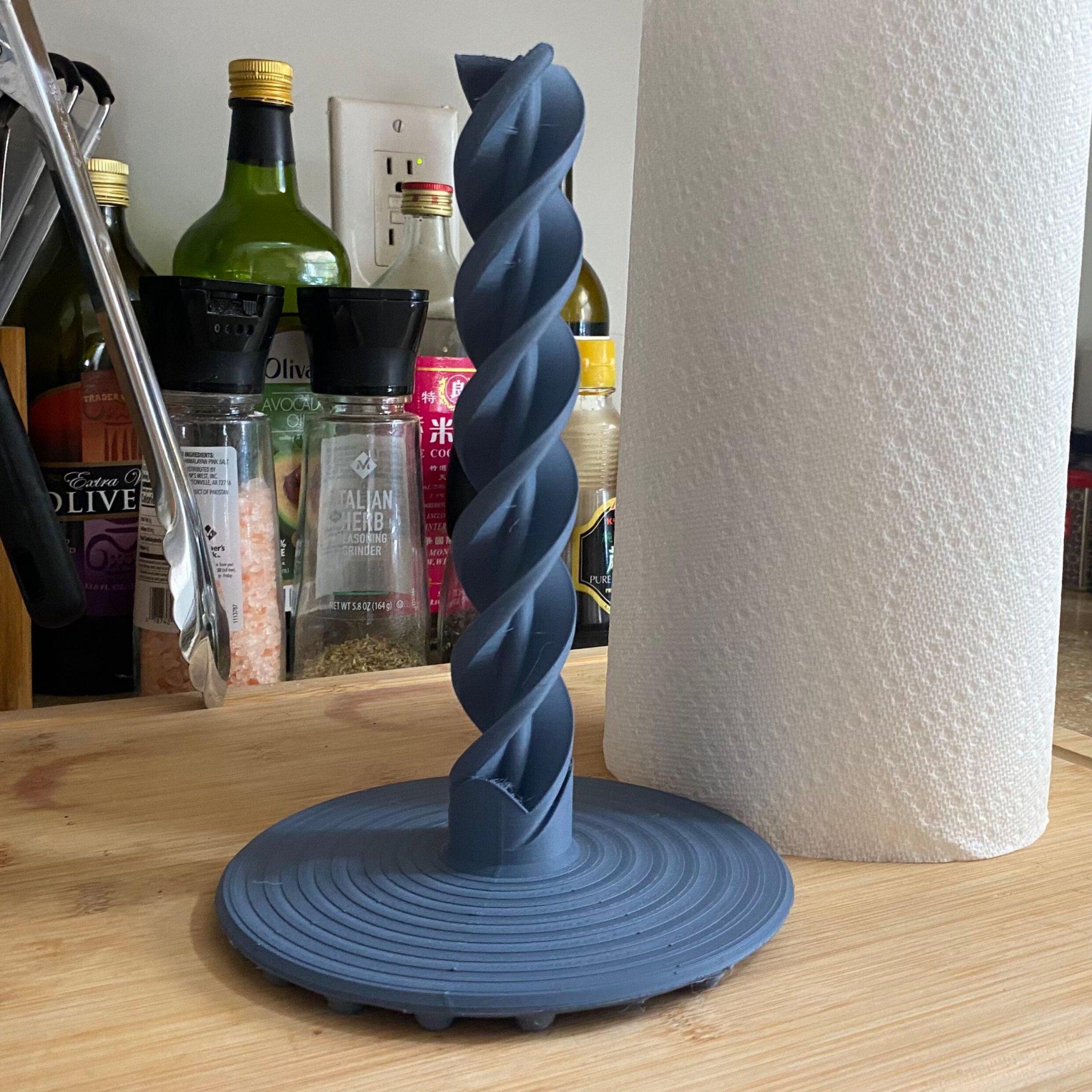 Tiêu đề Giá đỡ khăn giấy dọc Doodad Tóm tắt Được thiết