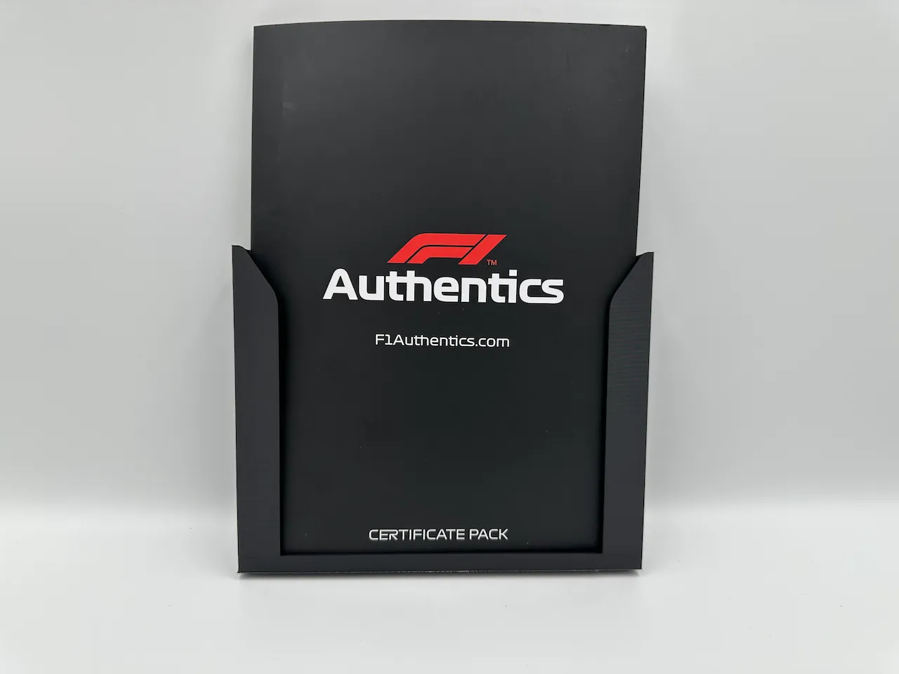 Tiêu đề Giá treo tường Giá để bàn cho gói chứng chỉ F1 Auth