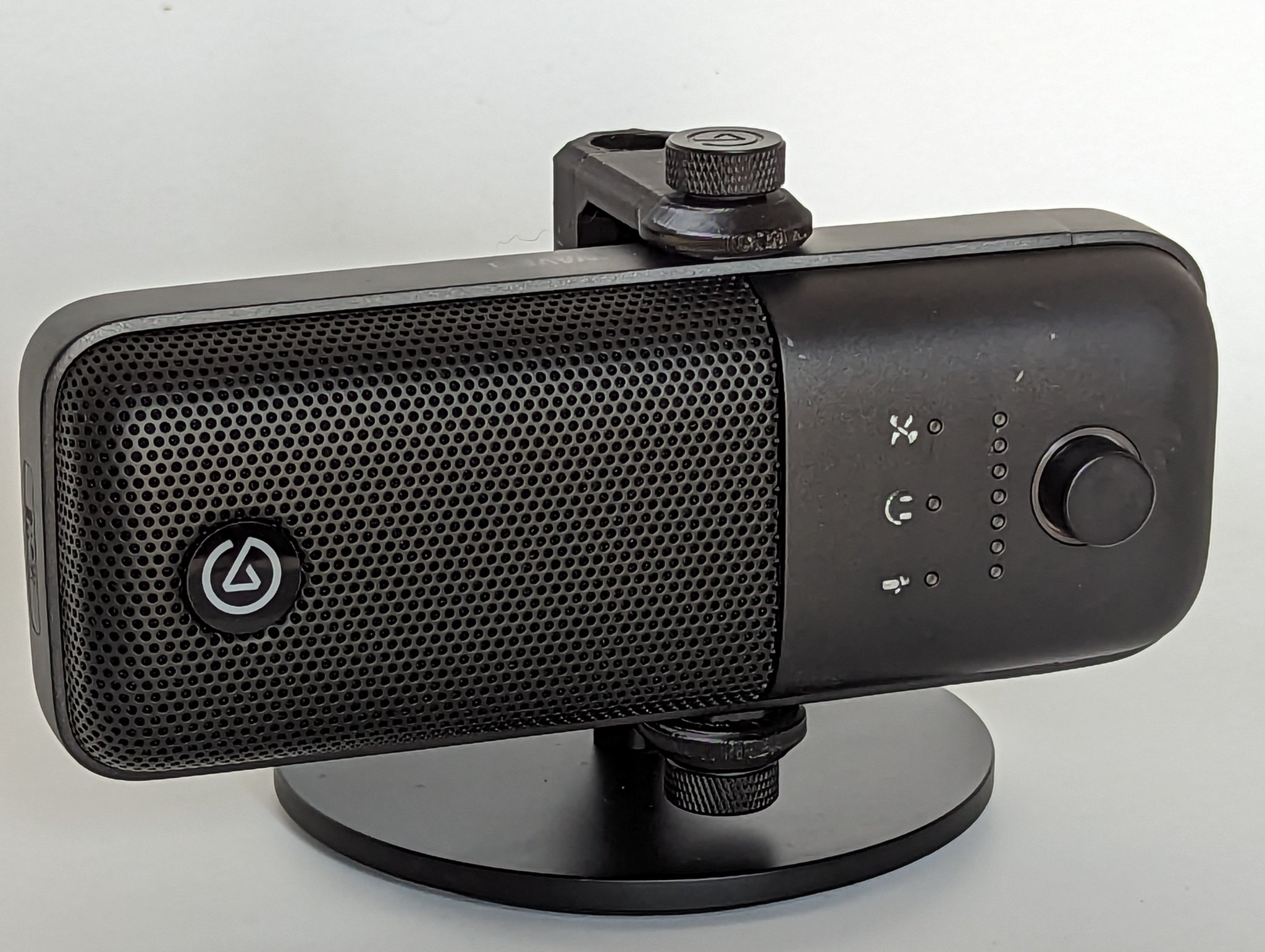 Tiêu đề Chân đế Elgato Wave 3 dạng ngang thấp Tóm tắt Đặt E