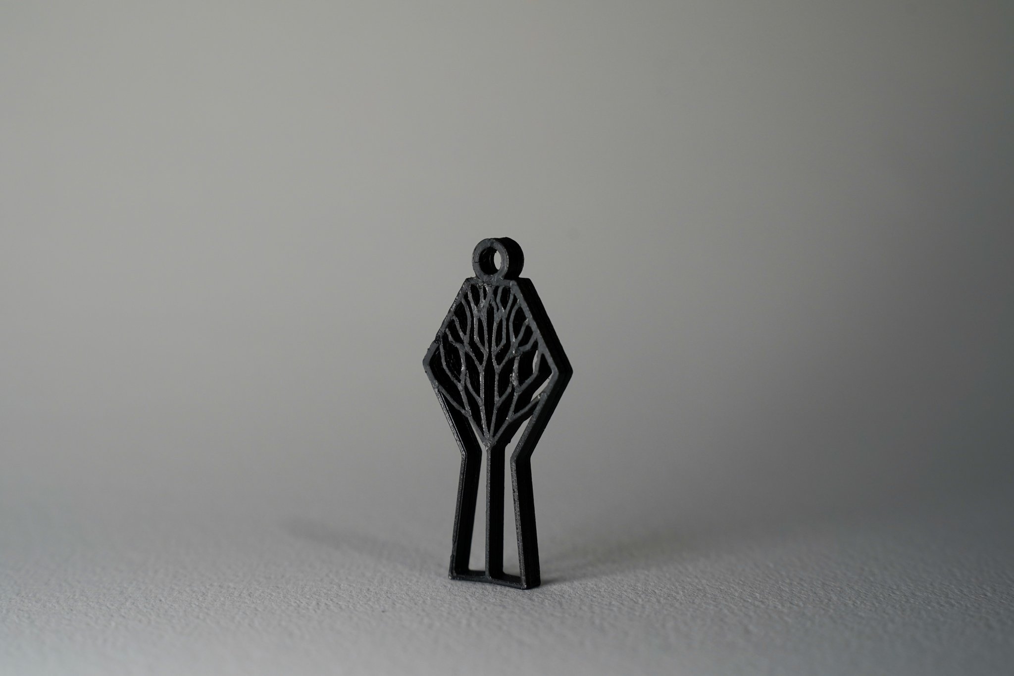 Mặt Dây Chuyền Cây Hình Khóa