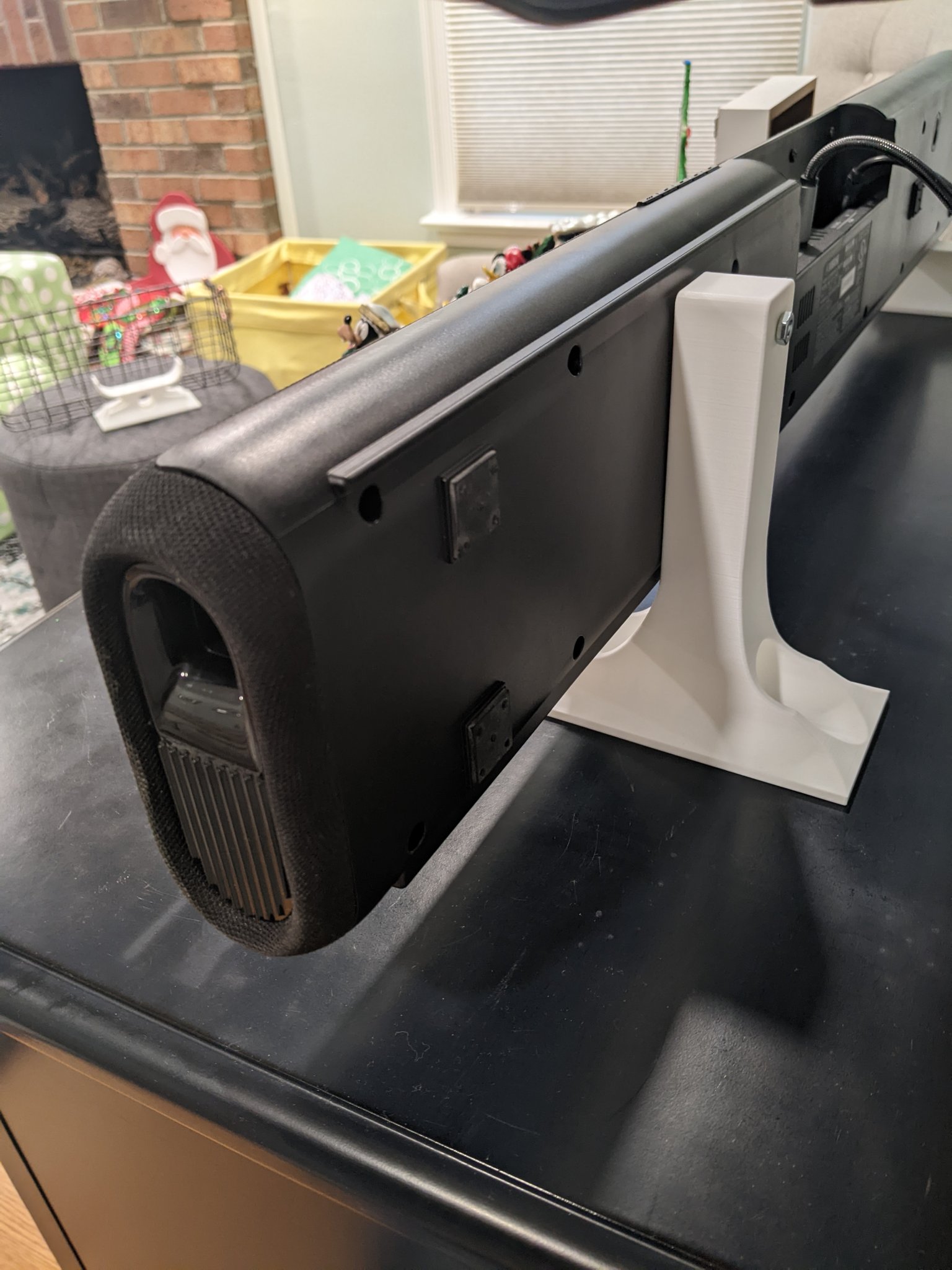 Tiêu đề Chân đế để bàn cho Soundbar thông thường Tóm tắt G