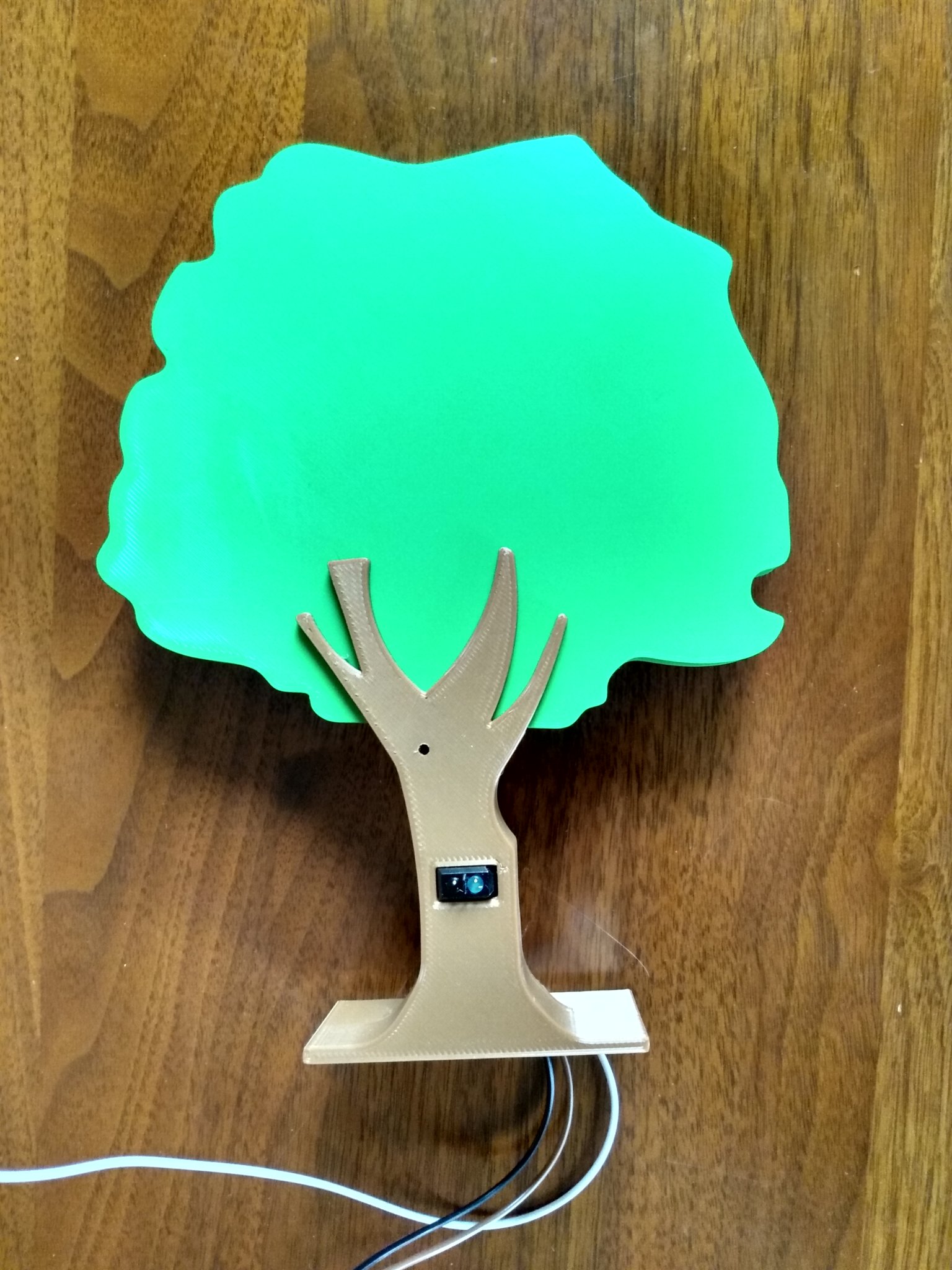 HO-Scale Tree With Train Sensor