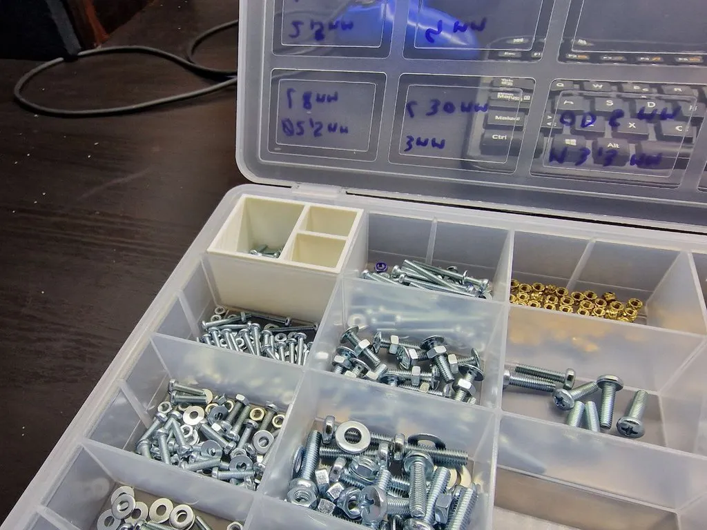 Tiêu đề Scompartimenti per Ngăn đựng ArtPlast 3300 3300T Tóm tắt