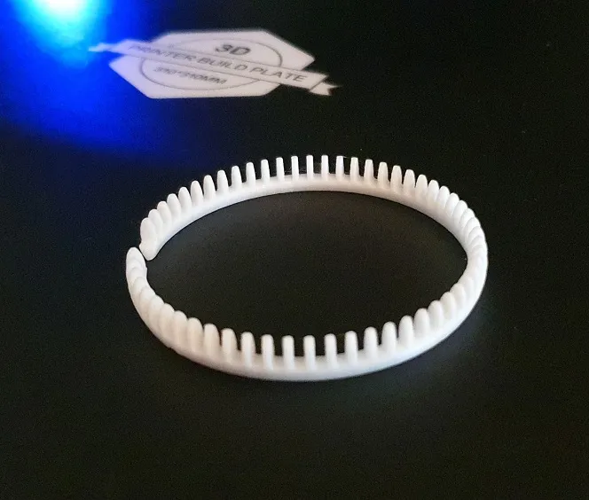 Tiêu đề Vòng cổ vòng tay Armreif và hành khách Halsreif Tóm tắt