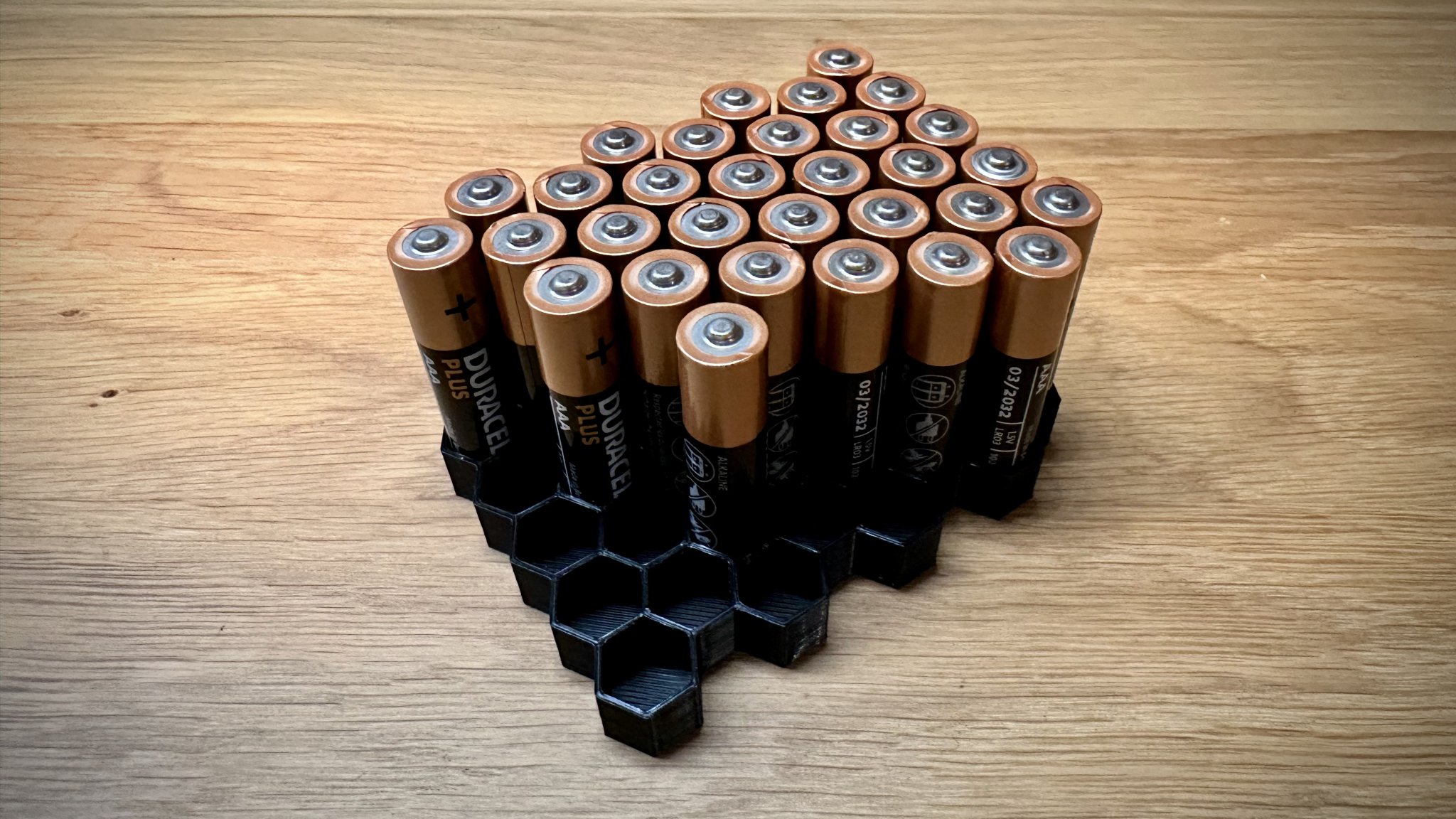 Filament-saving Battery Holder AAA