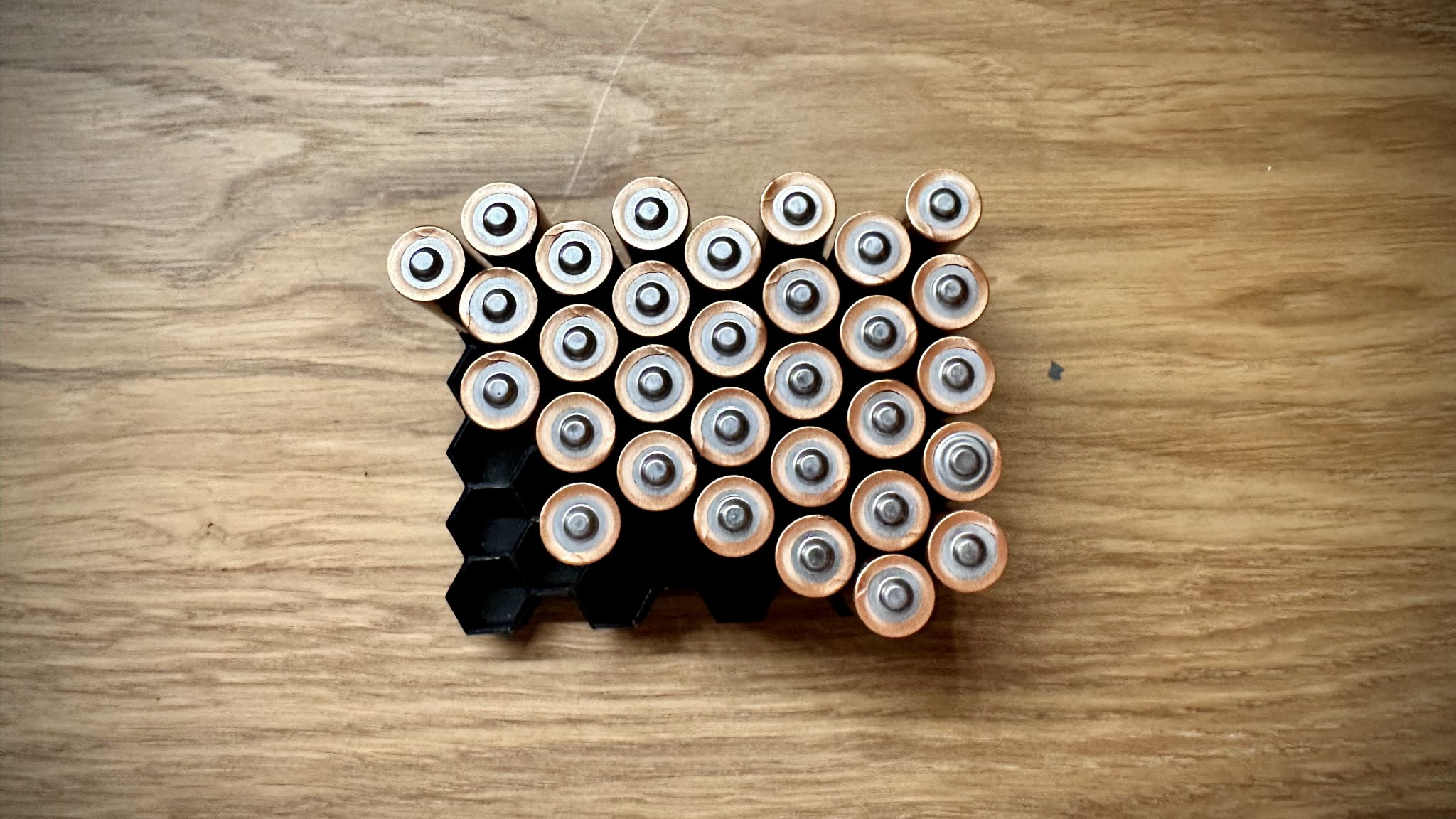 Filament-saving Battery Holder AAA