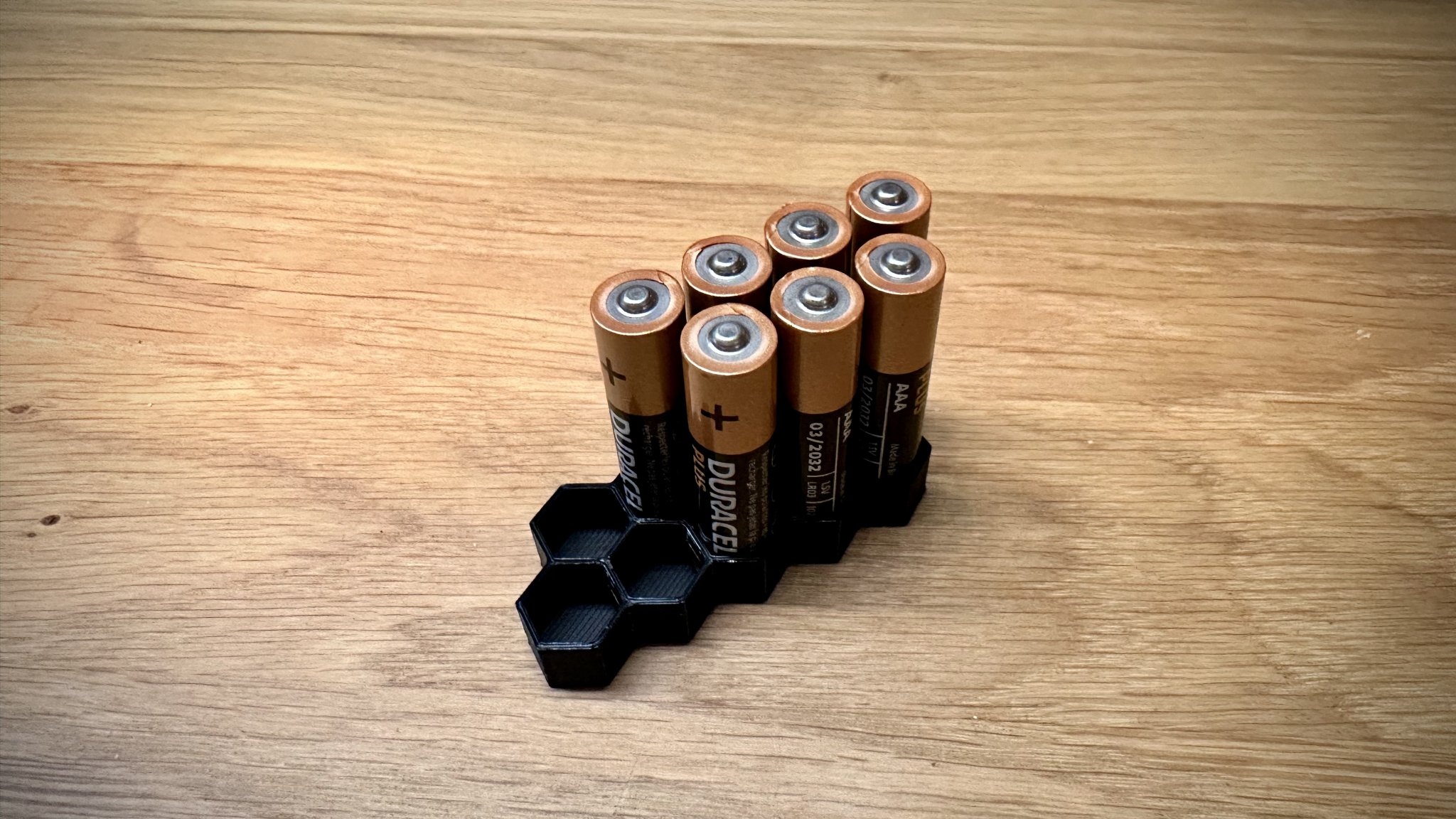 Filament-saving Battery Holder AAA