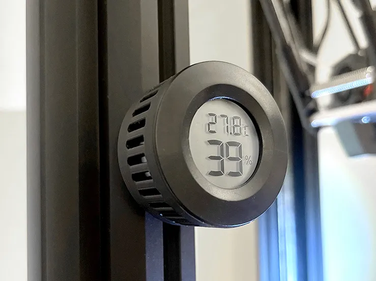 Stand for hygrometer (M4 t-nut)