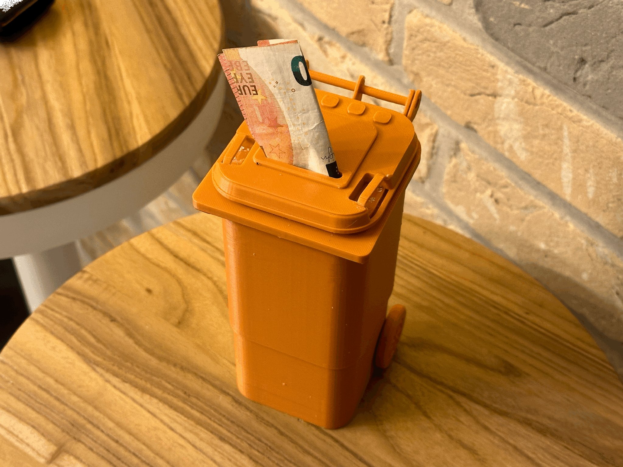 Hũ Tiết Kiệm Thùng Rác Đức In 3D