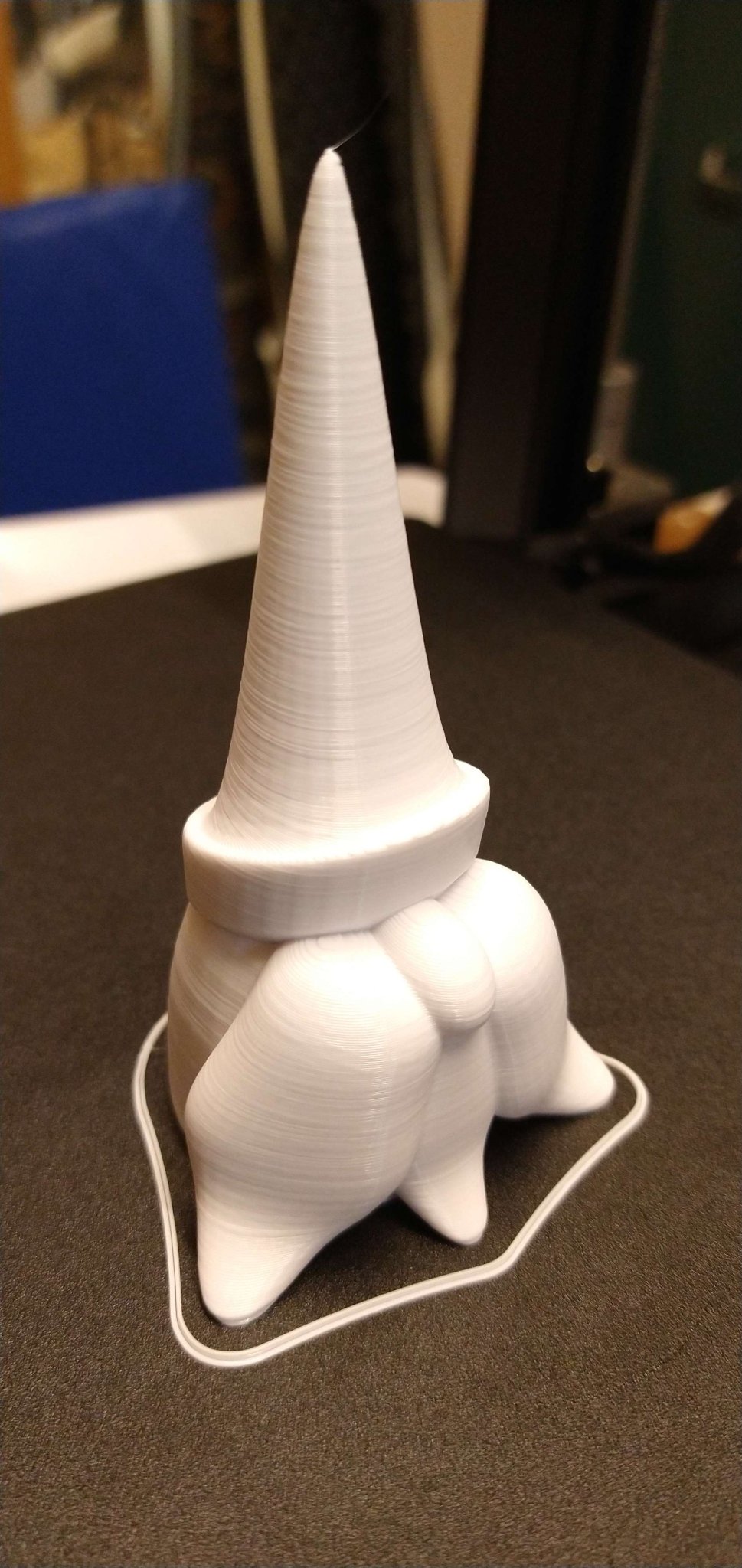 Tiêu đề Tiny Gnome Tóm tắt Gnome lấy cảm hứng từ một thiết