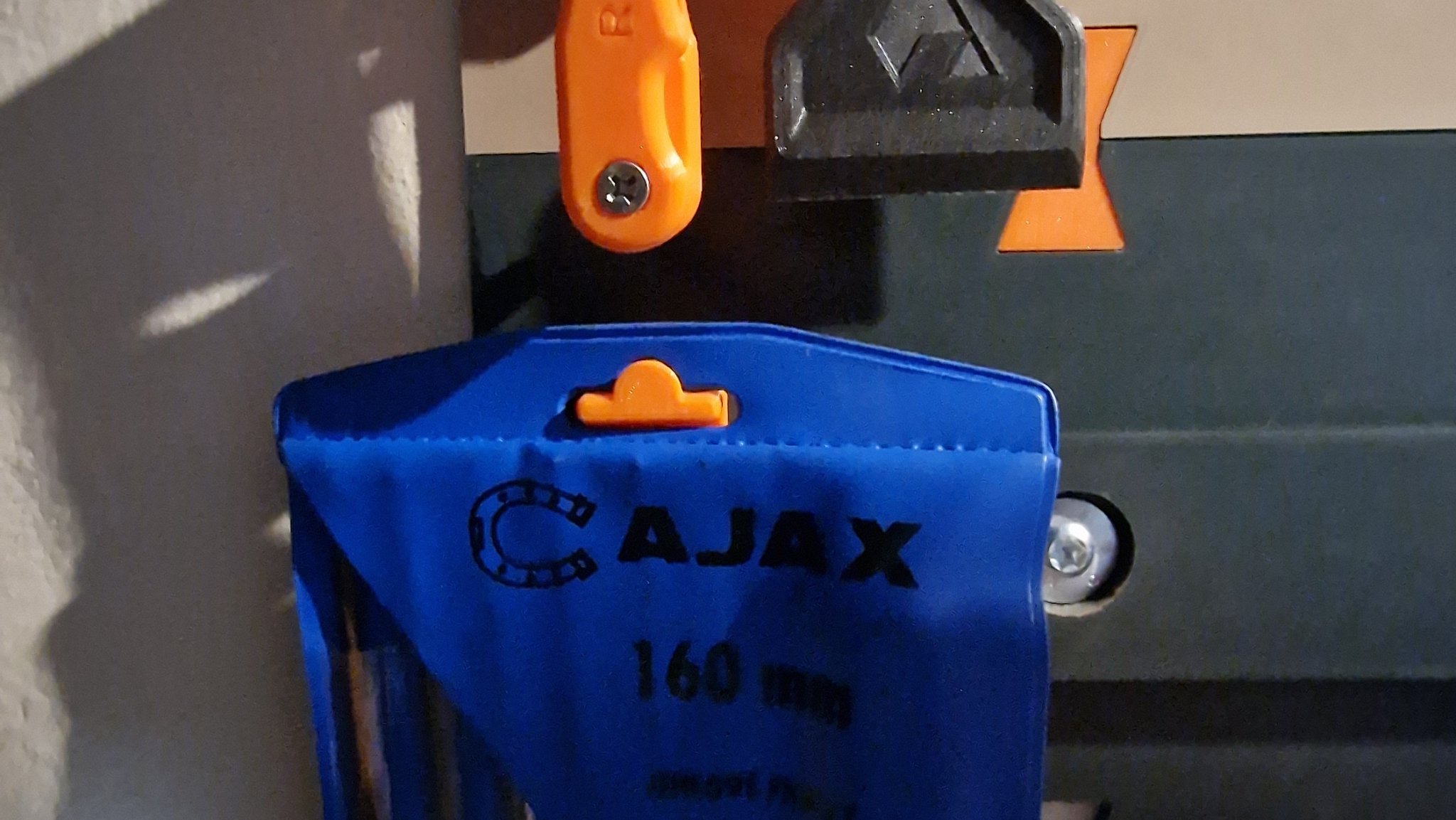 Tiêu đề Người nắm giữ Tóm tắt Người nắm giữ DANH MỤC