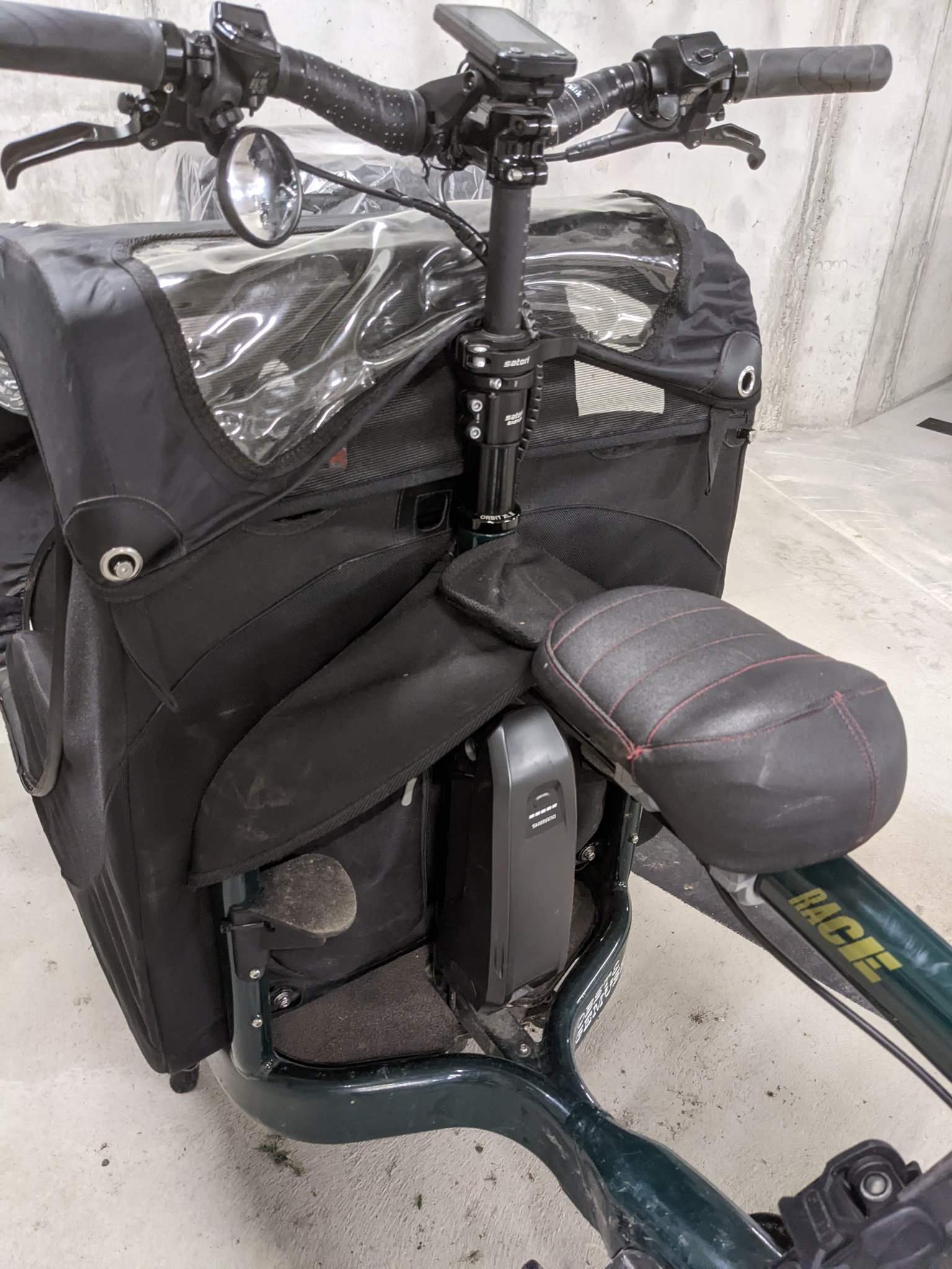 Bullit seat mount and foot pegs