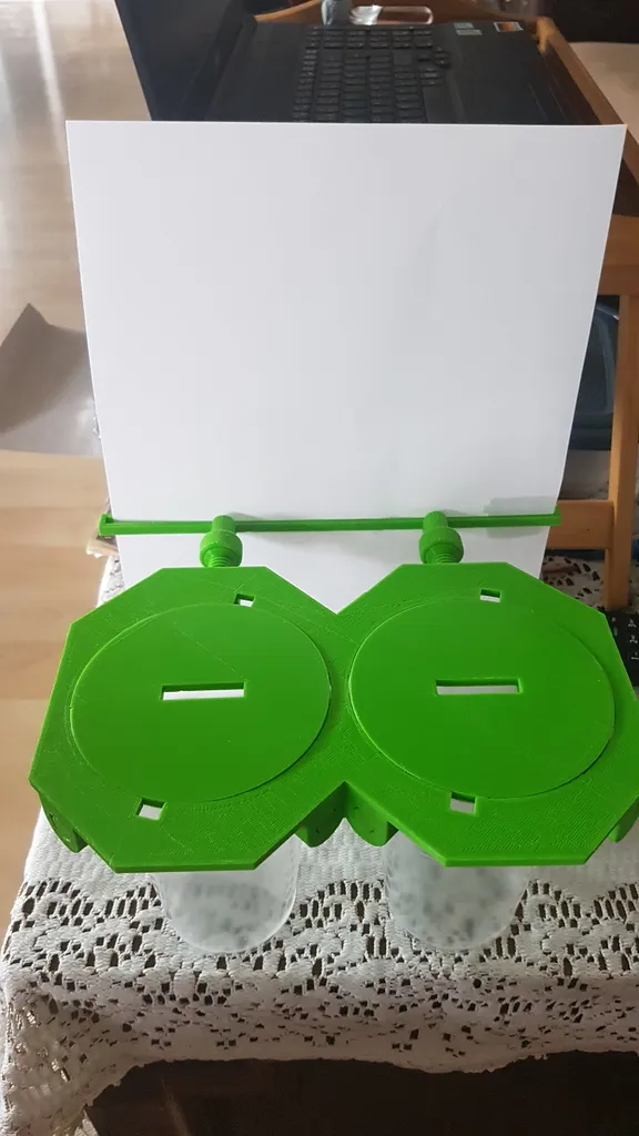 Hũ/Thùng Phiếu Độc Lạ