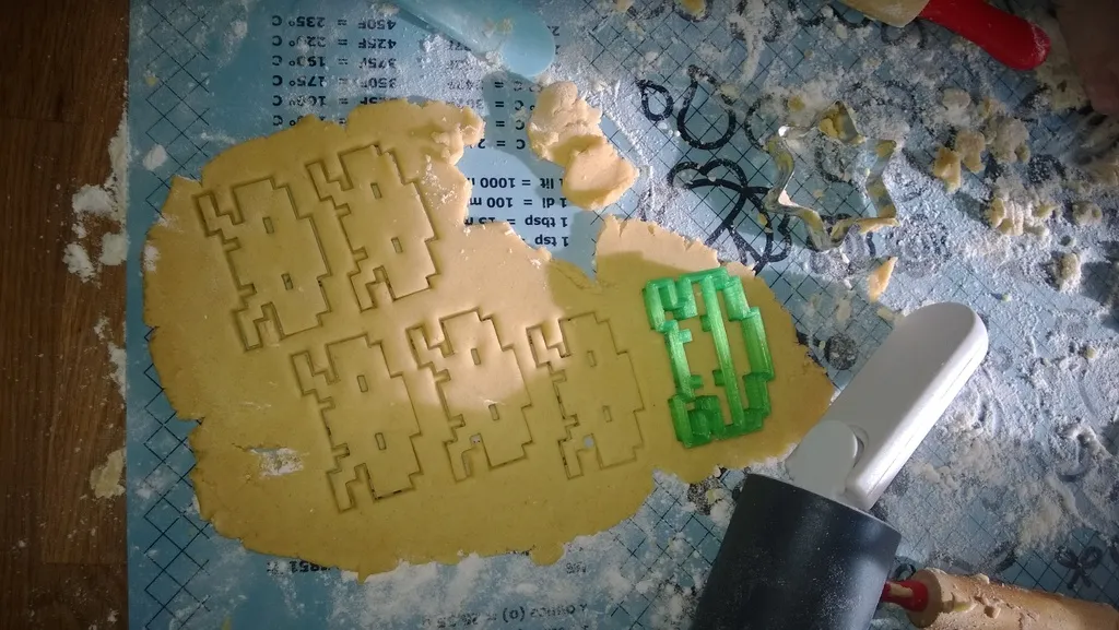 space invaders cookie cutter