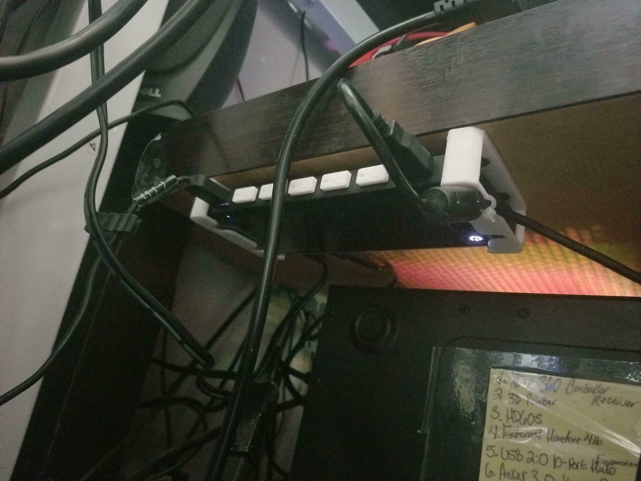 Tiêu đề Giá treo bàn Hub USB 7 cổng TP-Link 30 Tóm tắt Gắn Hub