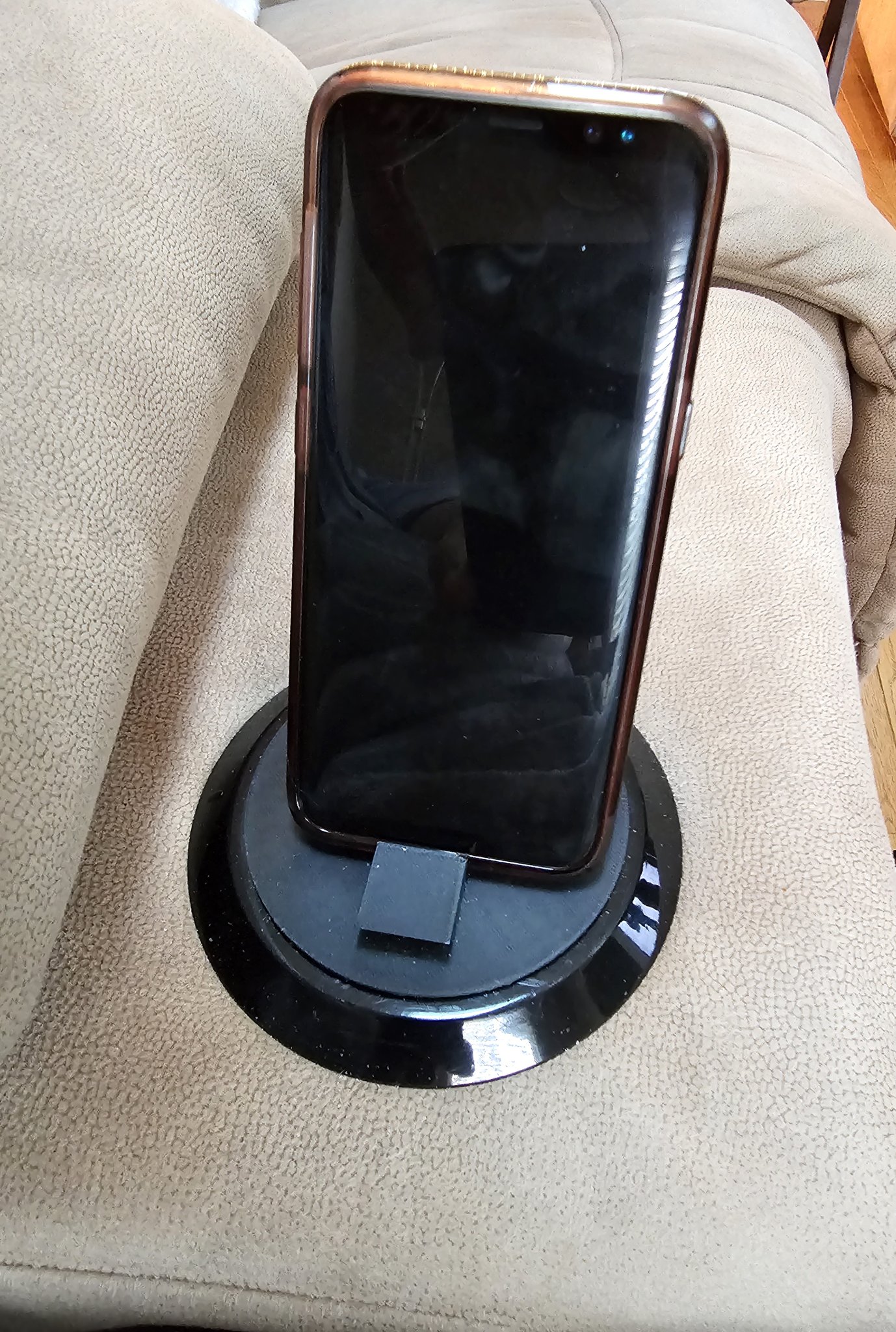 Giá đỡ điện thoại cho ghế la-z-boy