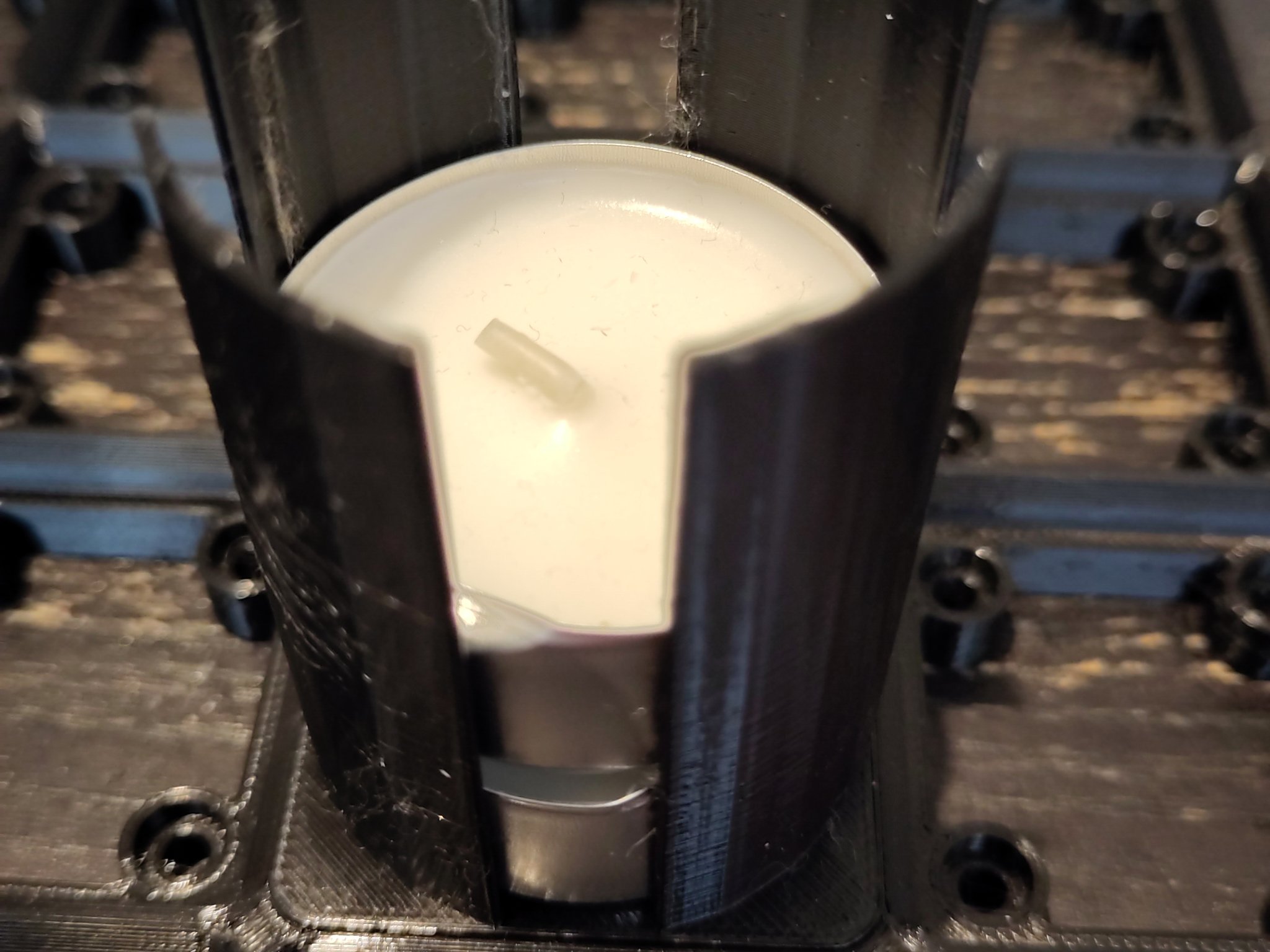 Tiêu đề Giá đỡ nến Tealight Gridfinity 1x1 có lỗ nam châm Tóm t