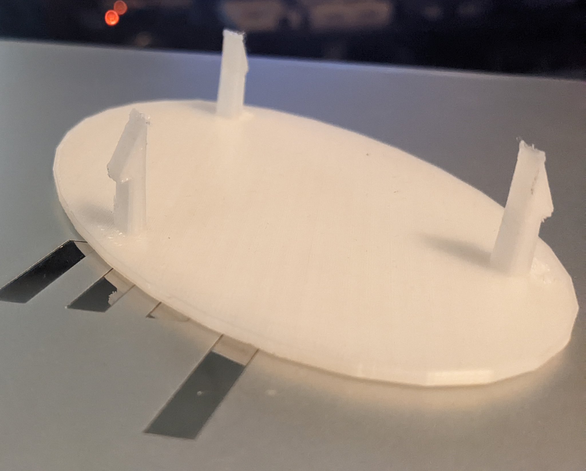 Tiêu đề Biểu tượng lưới tản nhiệt Toyota Corolla 2004 trống