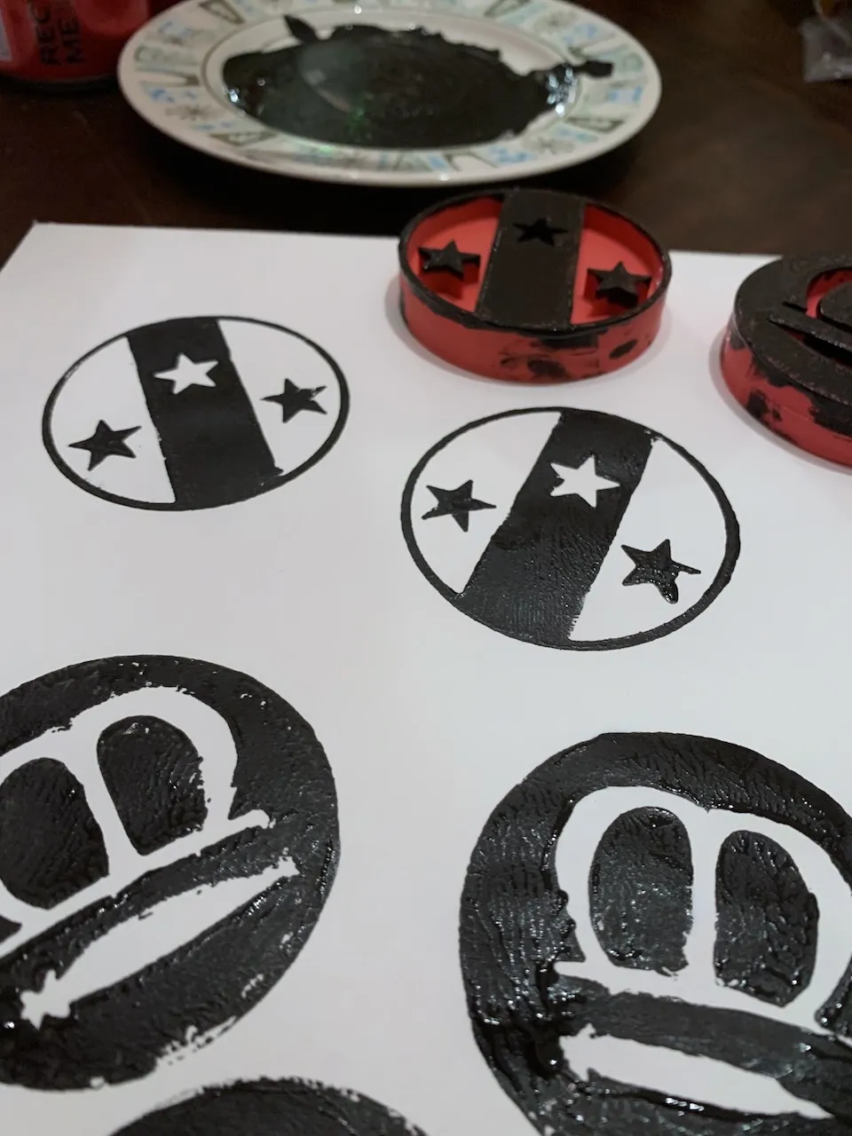 Meridies (SCA) populace badge stamps