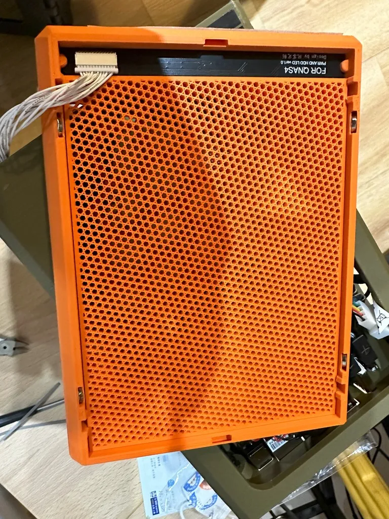 Tấm che cho QNAS (bo mạch SATA khởi động tuần tự)