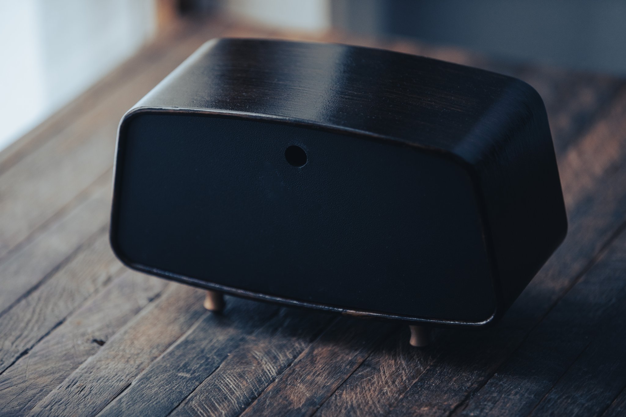 Tiêu đề Đồng hồ Welby Mantle giữa thế kỷ Tóm tắt Bản sao